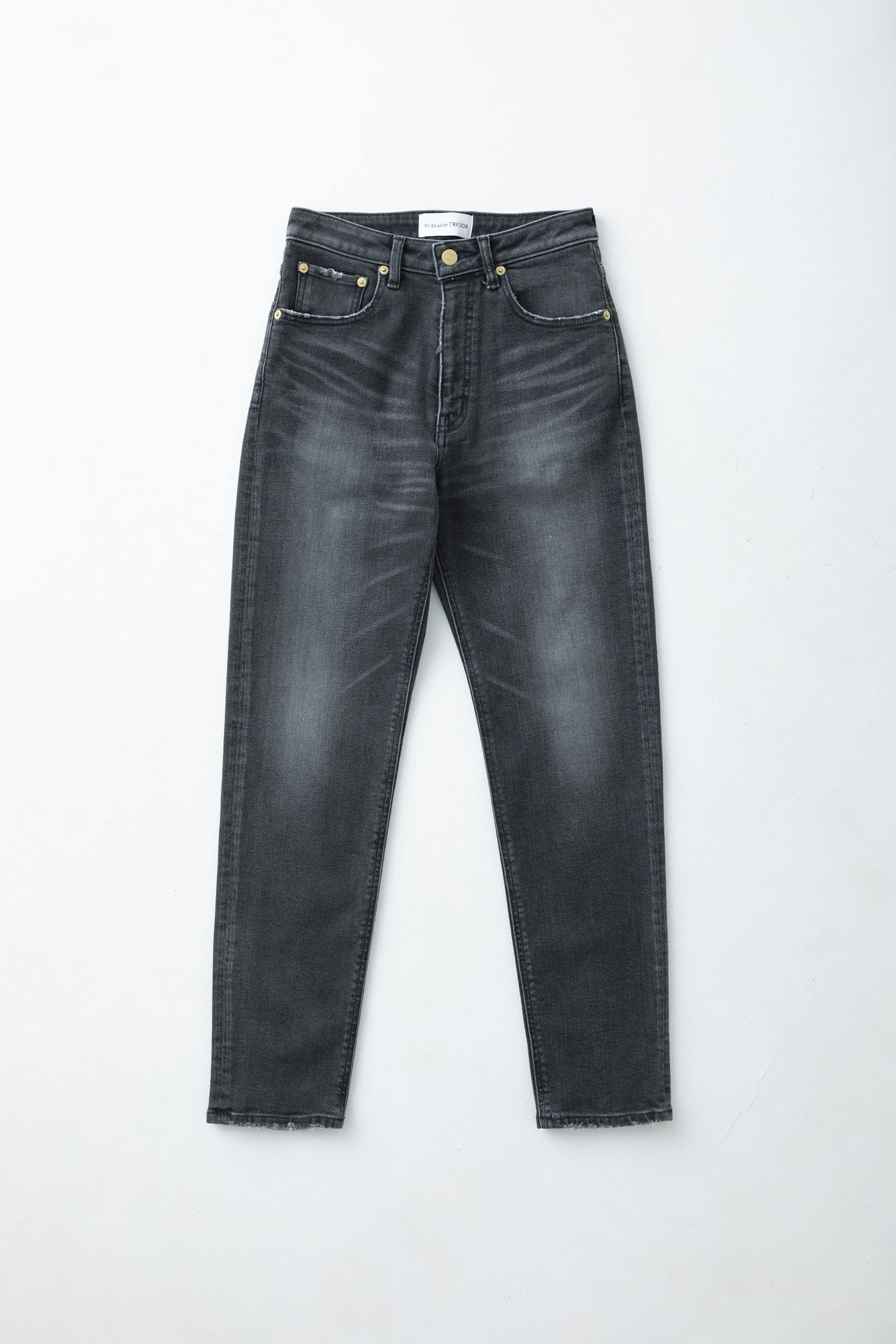 The Sapphire Jean Black 3year sold by Tu es mon TRESOR product image thumbnail 2