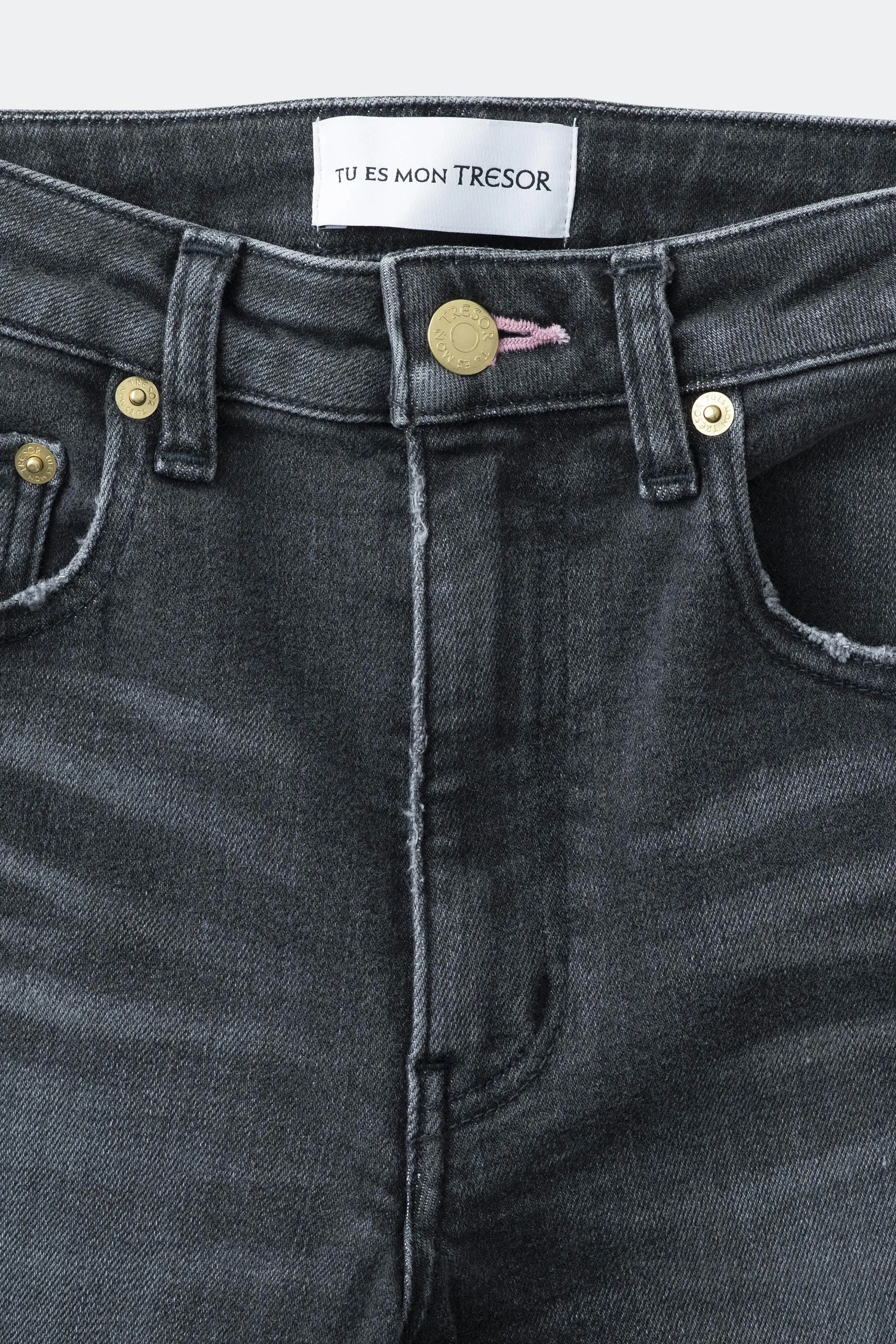 The Rose Quartz Jean Black 3year sold by Tu es mon TRESOR product image thumbnail 3