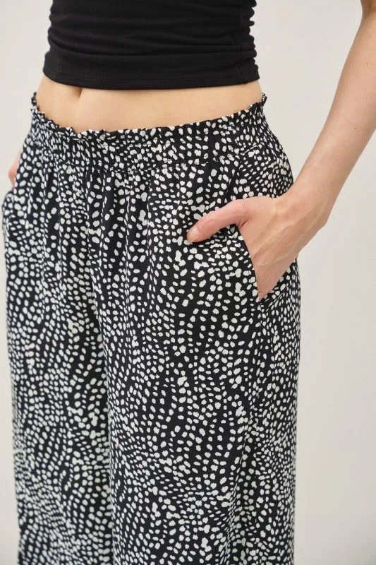 Ditsy Printed Crop Pants sold by U-NI-TY product image thumbnail 3