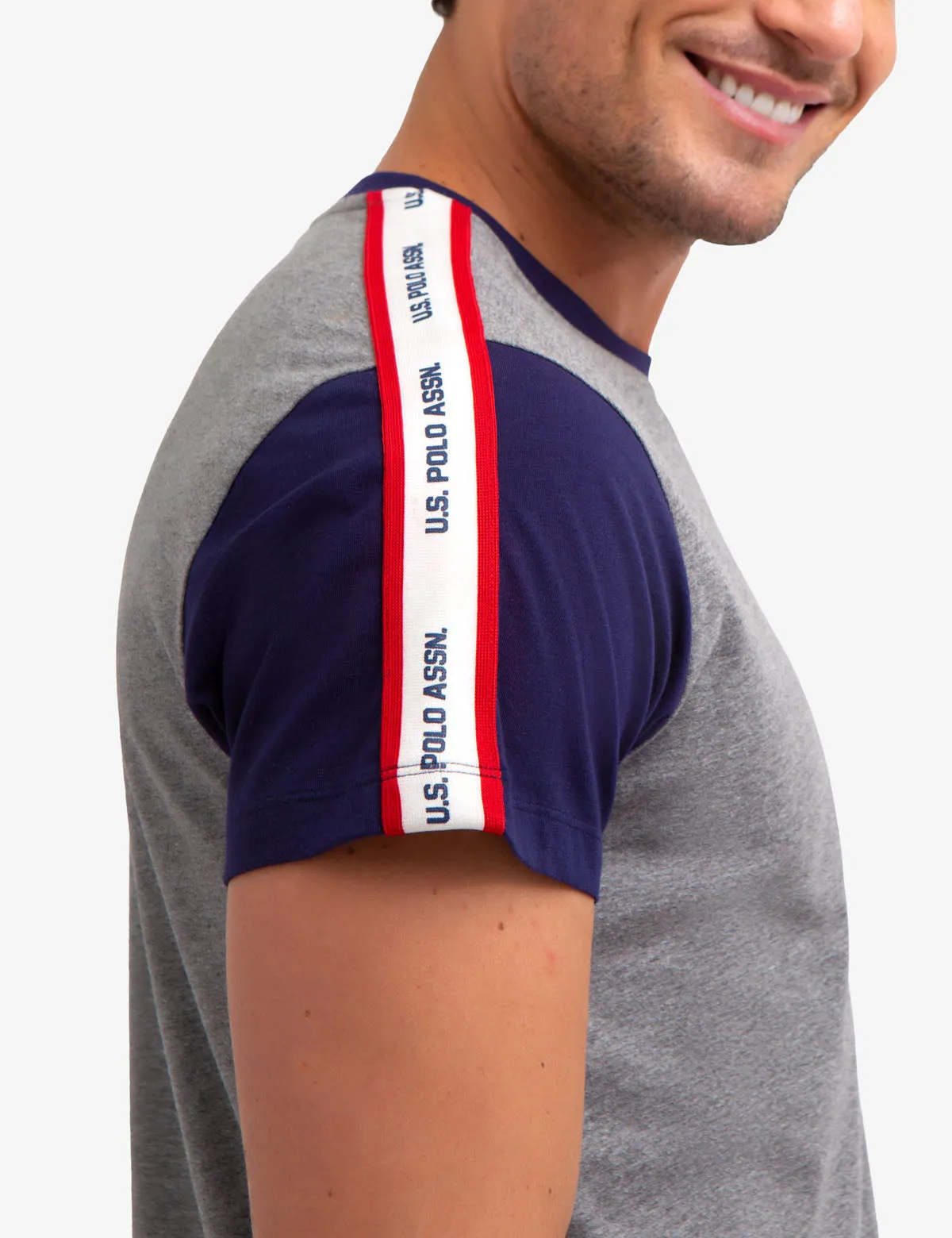 COLORBLOCK T-SHIRT WITH U.S. POLO ASSN. TAPING sold by U.S. Polo Assn. product image thumbnail 3