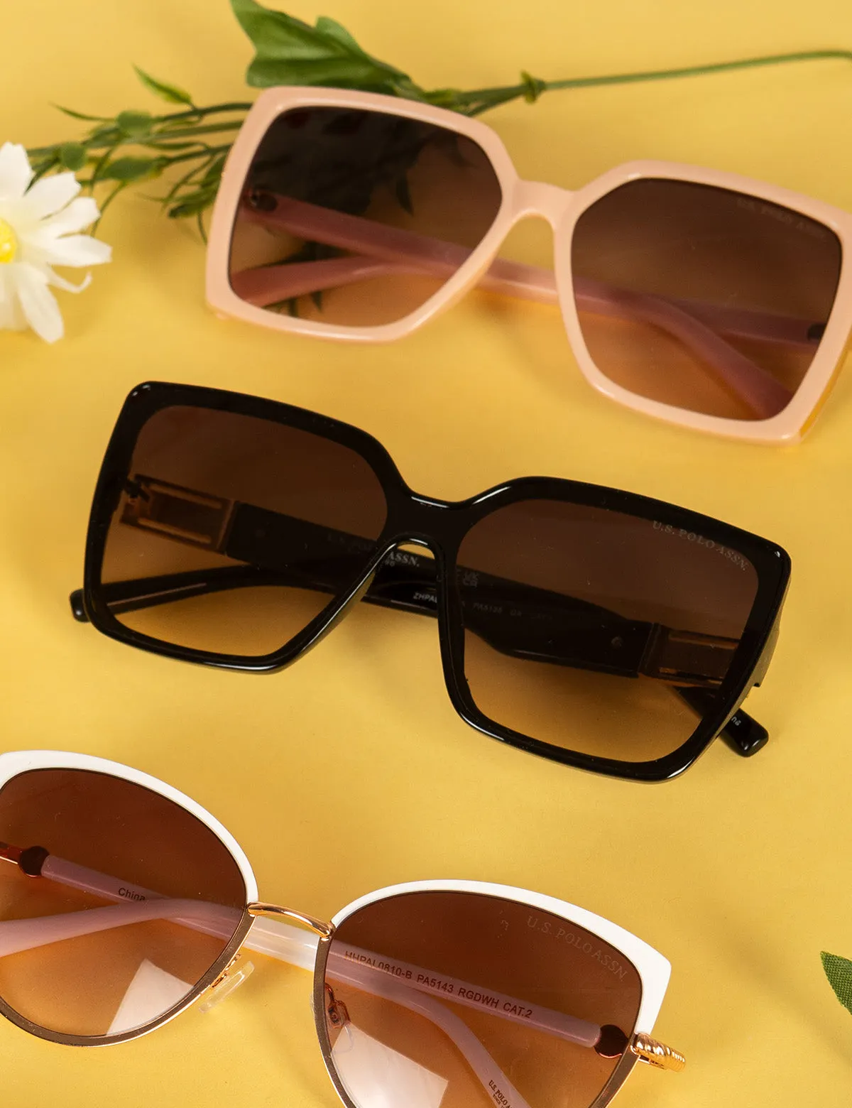 LADIES OVERSIZED RECTANGULAR SUNGLASSES sold by U.S. Polo Assn. product image thumbnail 2