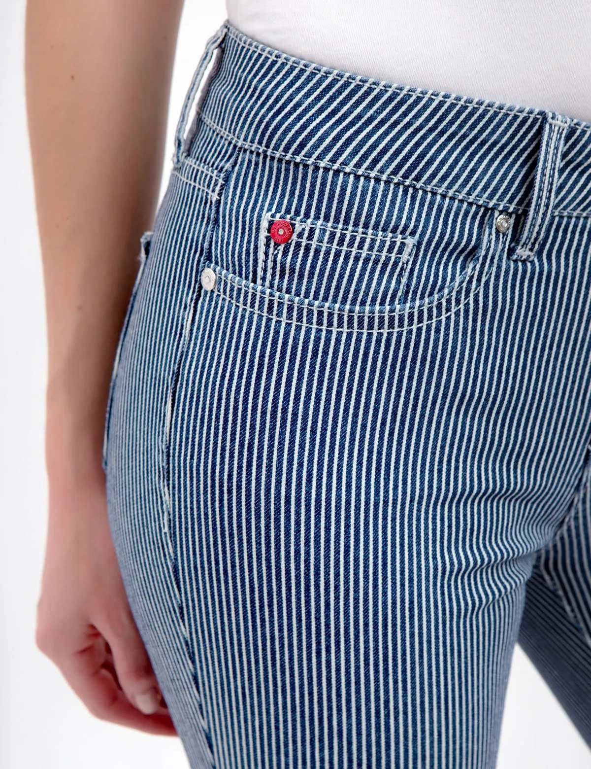 STRIPED SUPER SKINNY JEANS sold by U.S. Polo Assn. product image thumbnail 5