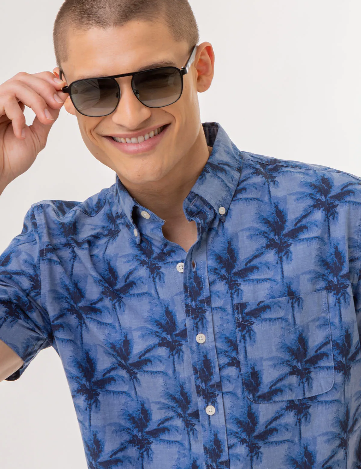 PALM TREE SLUB CHAMBRAY WOVEN SHIRT sold by U.S. Polo Assn. product image thumbnail 5