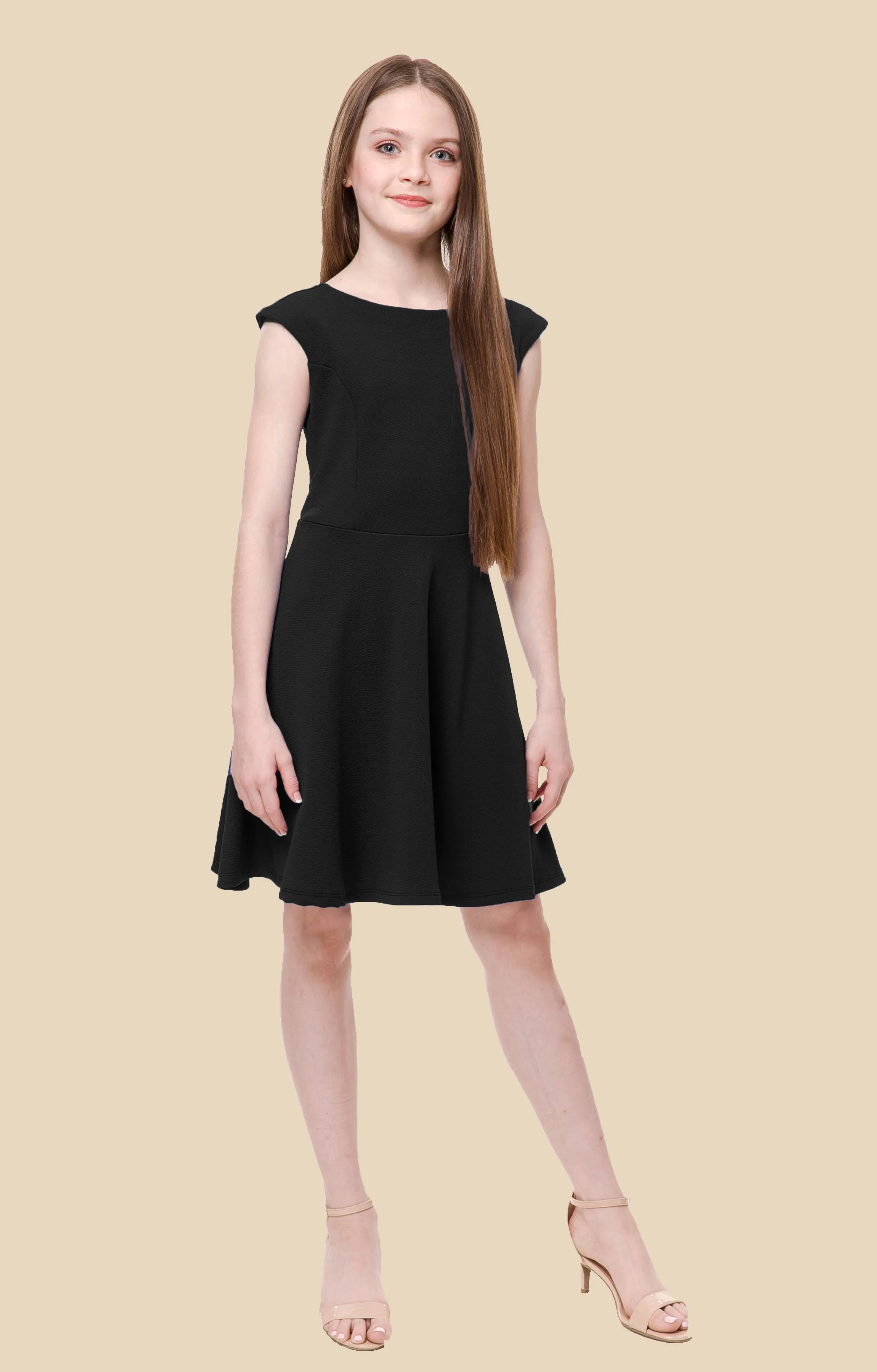 Textured Cap Sleeve Dress in Longer Length sold by Un Deux Trois product image thumbnail 3