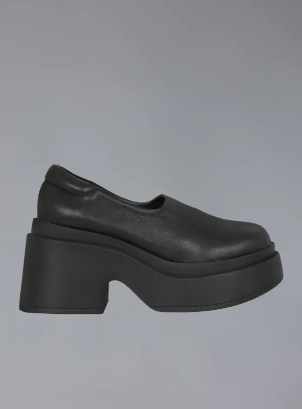 Flex Shoe sold by UNIF