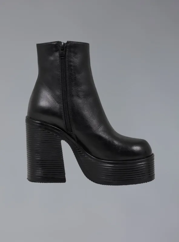 Ace Boot sold by UNIF