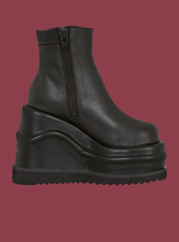 UNIF brat ブーツ　厚底 UNIF Brat Boot | Parallel