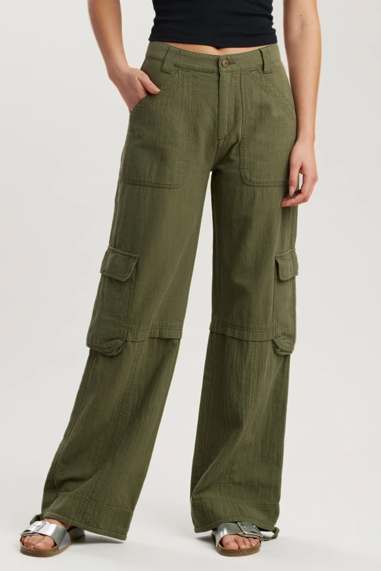 Colin Wide Leg Cargo Pant sold by UNIONBAY
