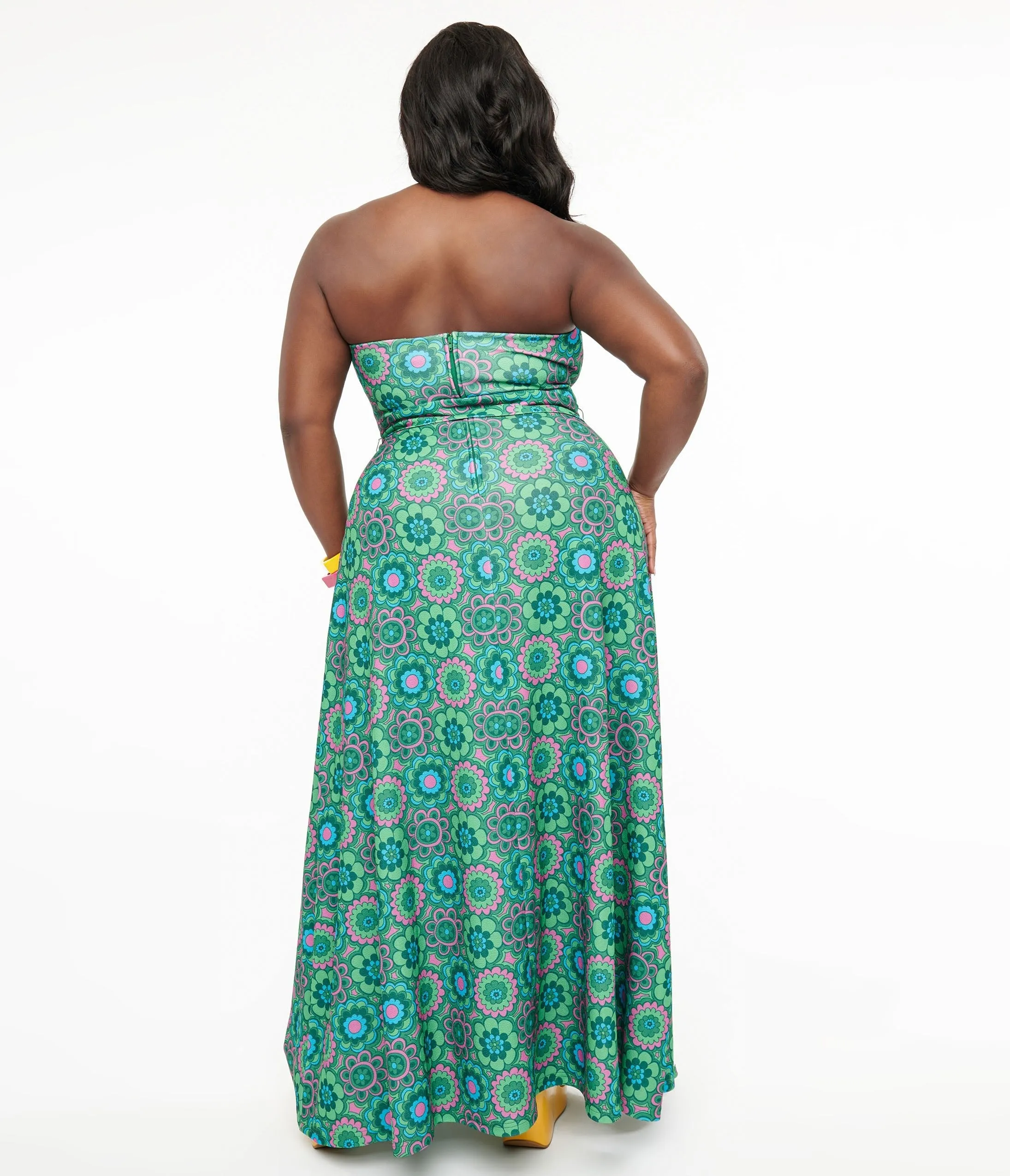 Smak Parlour Plus Size 1960s Emerald Floral Halter Maxi Dress sold by Unique Vintage product image thumbnail 2