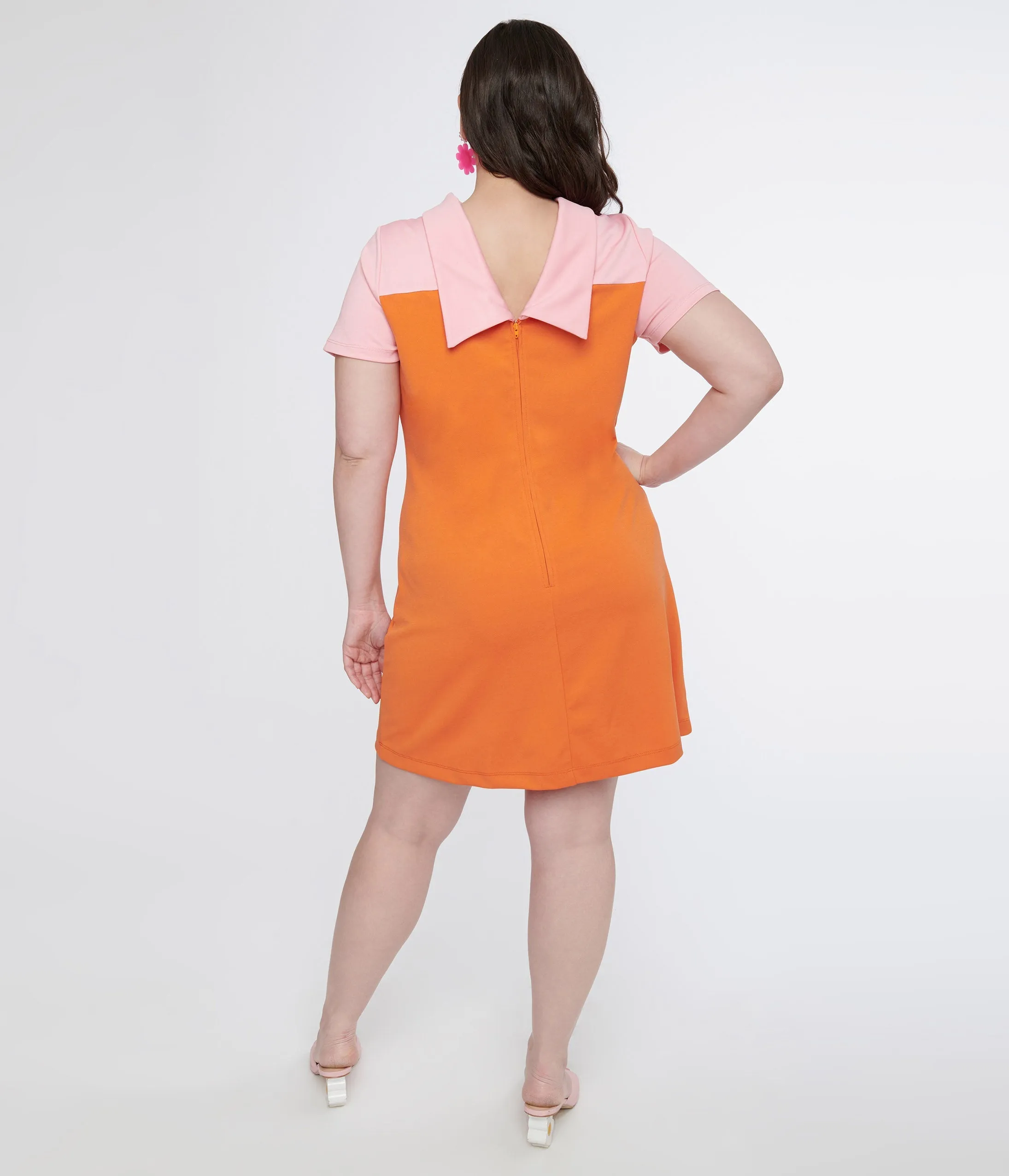 Smak Parlour Plus Size 1960s Orange & Pink Flower Pocket Shift Dress sold by Unique Vintage product image thumbnail 3