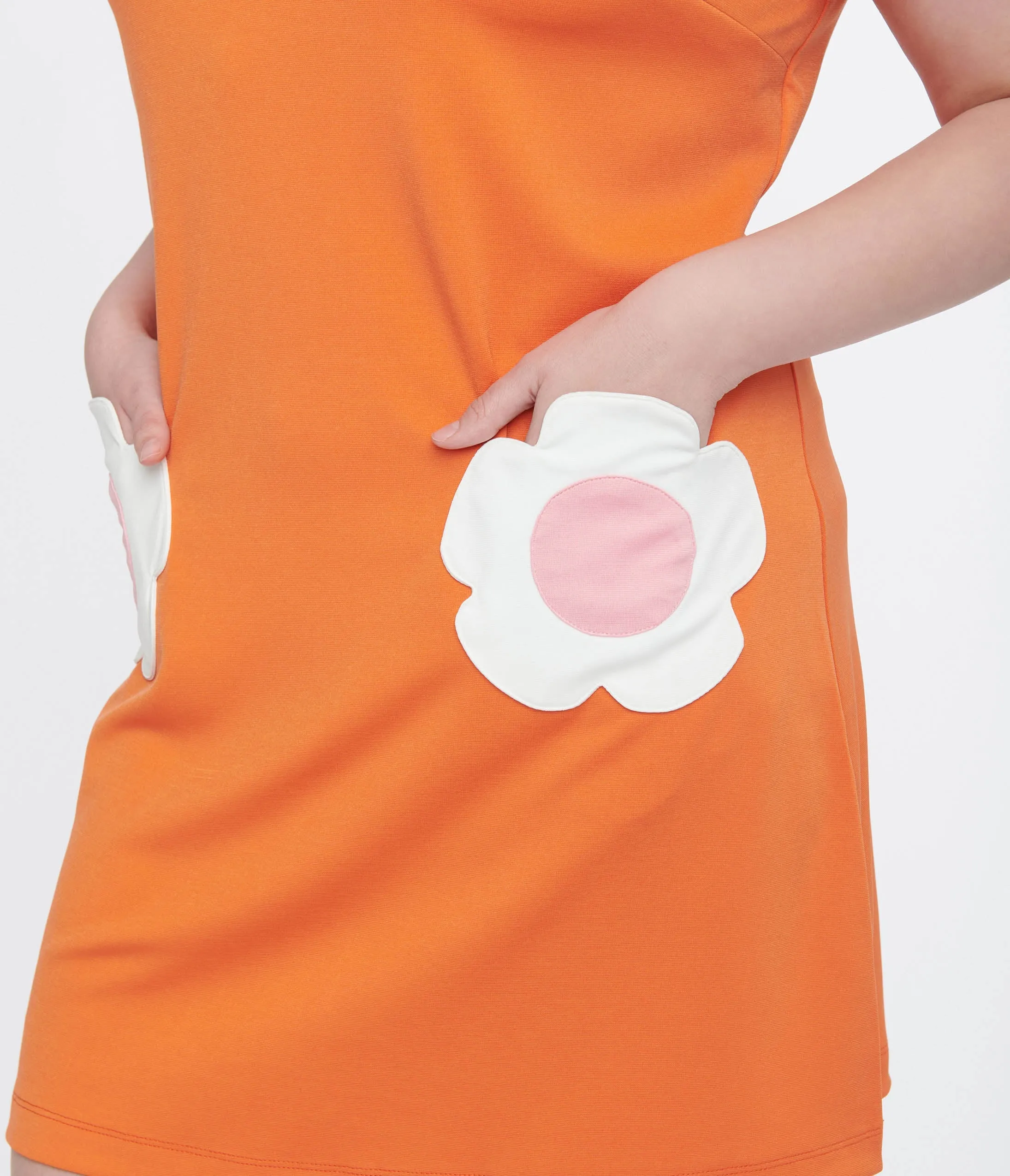 Smak Parlour Plus Size 1960s Orange & Pink Flower Pocket Shift Dress sold by Unique Vintage product image thumbnail 2