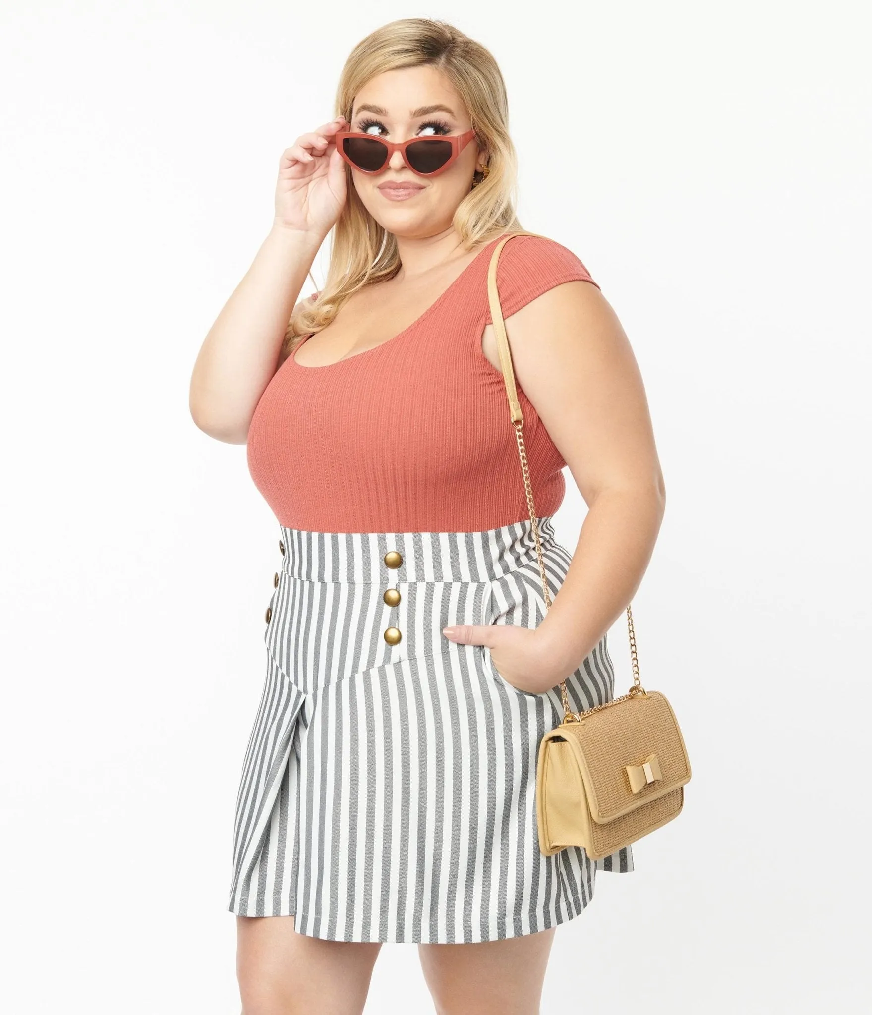 Unique Vintage Plus Size Dusty Rose Scoop Neck Bodysuit sold by Unique Vintage product image thumbnail 4