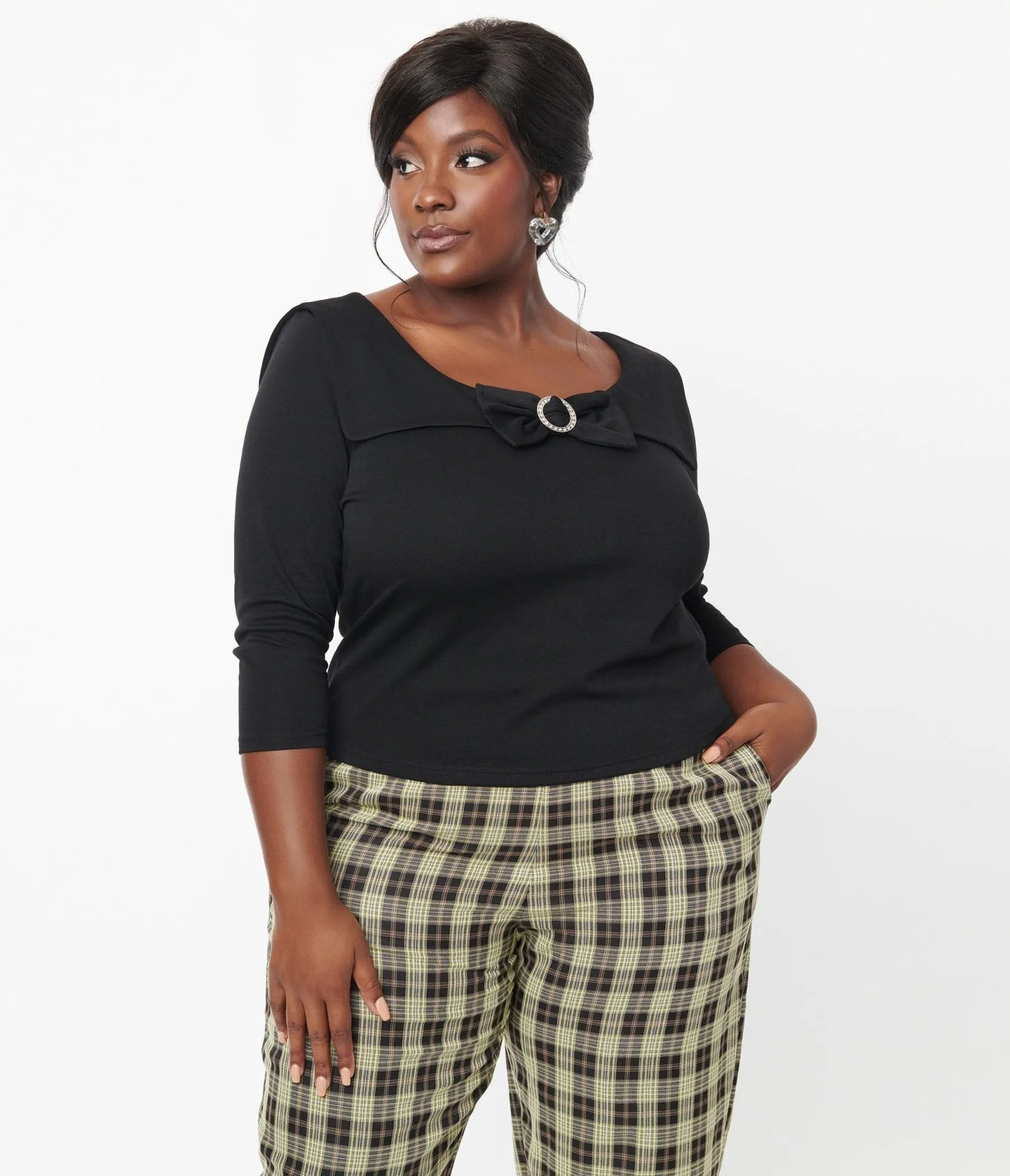 Unique Vintage Plus Size Black Wide Collar & Bow Top sold by Unique Vintage product image thumbnail 5
