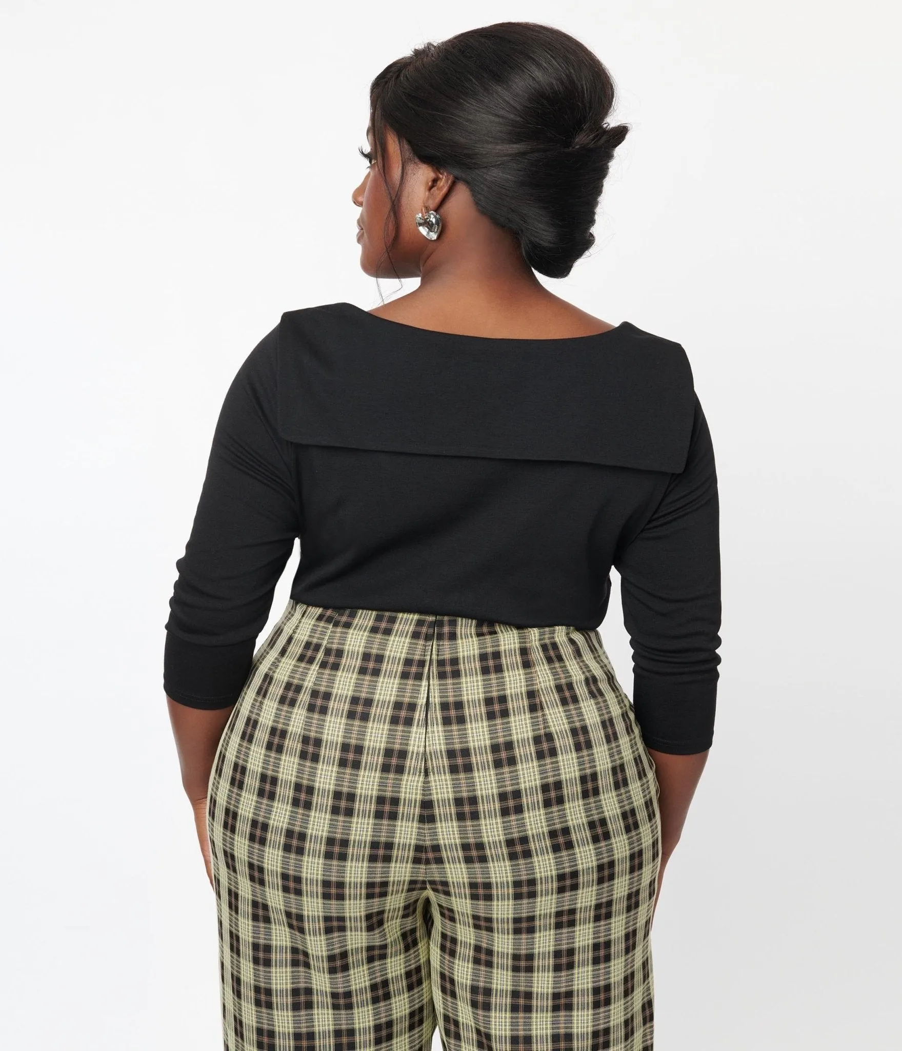 Unique Vintage Plus Size Black Wide Collar & Bow Top sold by Unique Vintage product image thumbnail 3