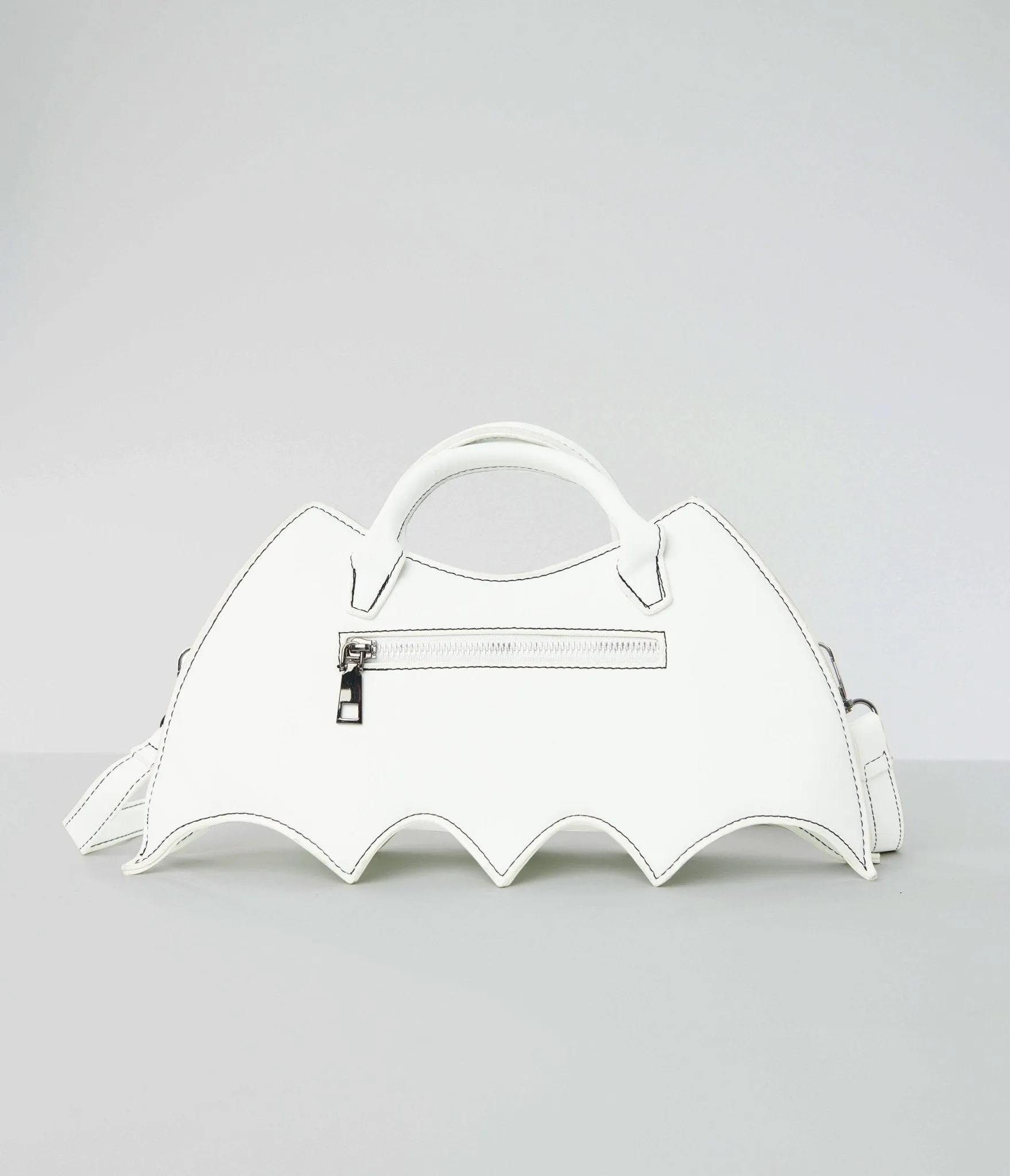 White Bat Webbed Handbag sold by Unique Vintage product image thumbnail 2