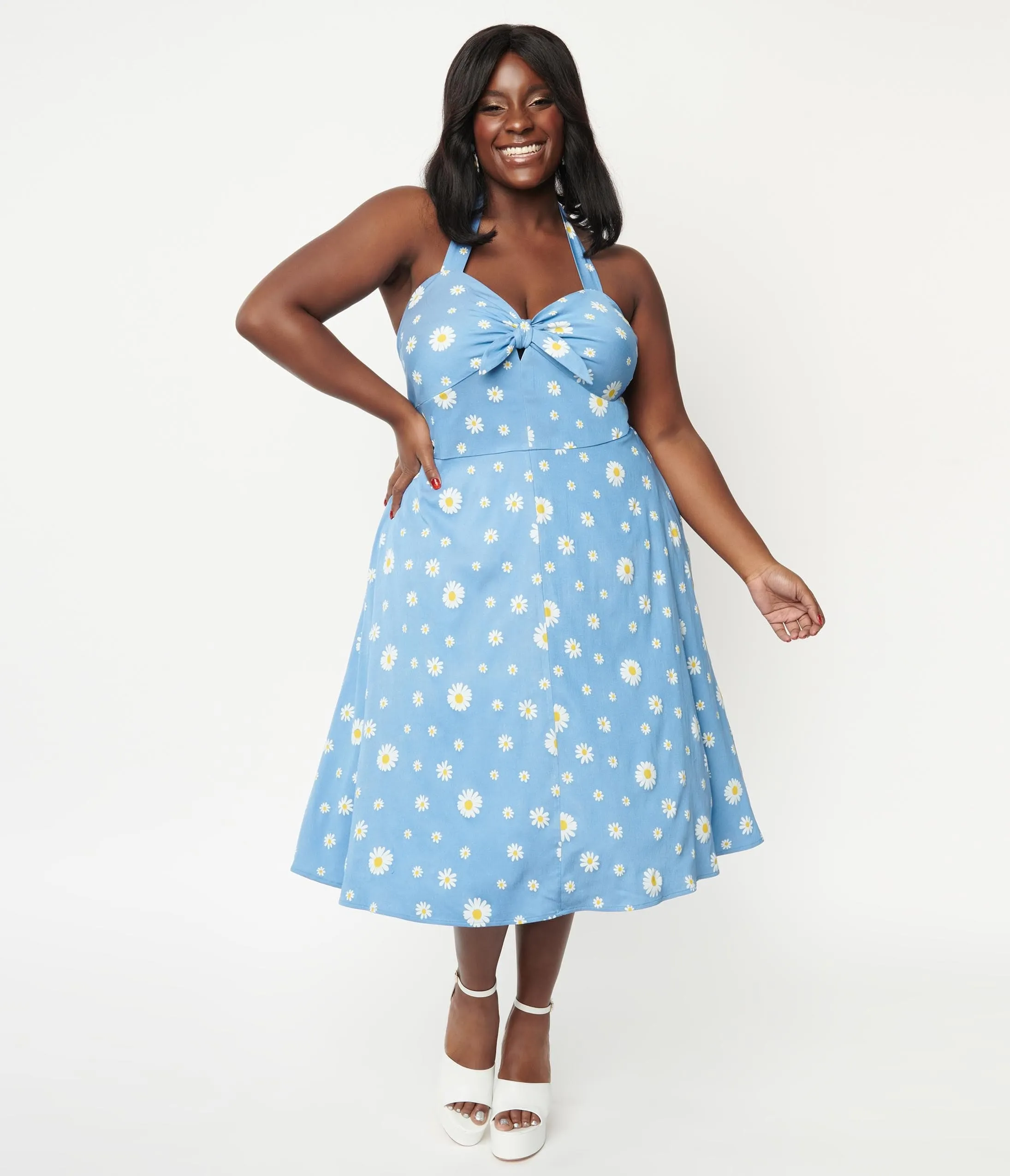 Unique Vintage Plus Size 1970s Blue & White Daisy Print Swing Dress sold by Unique Vintage