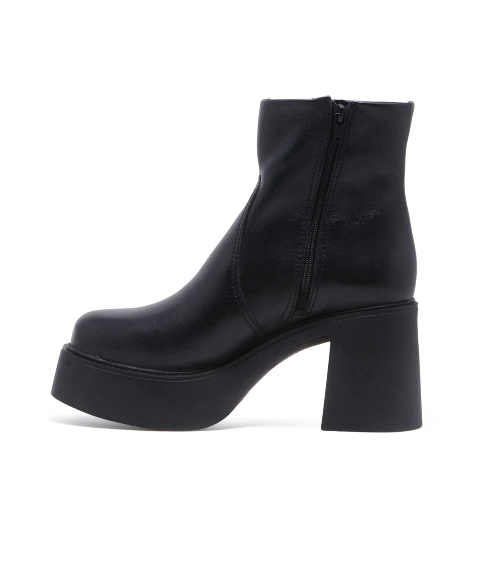 Chelsea Crew 1970s Black Leather Platform Vanson Boots sold by Unique Vintage product image thumbnail 2