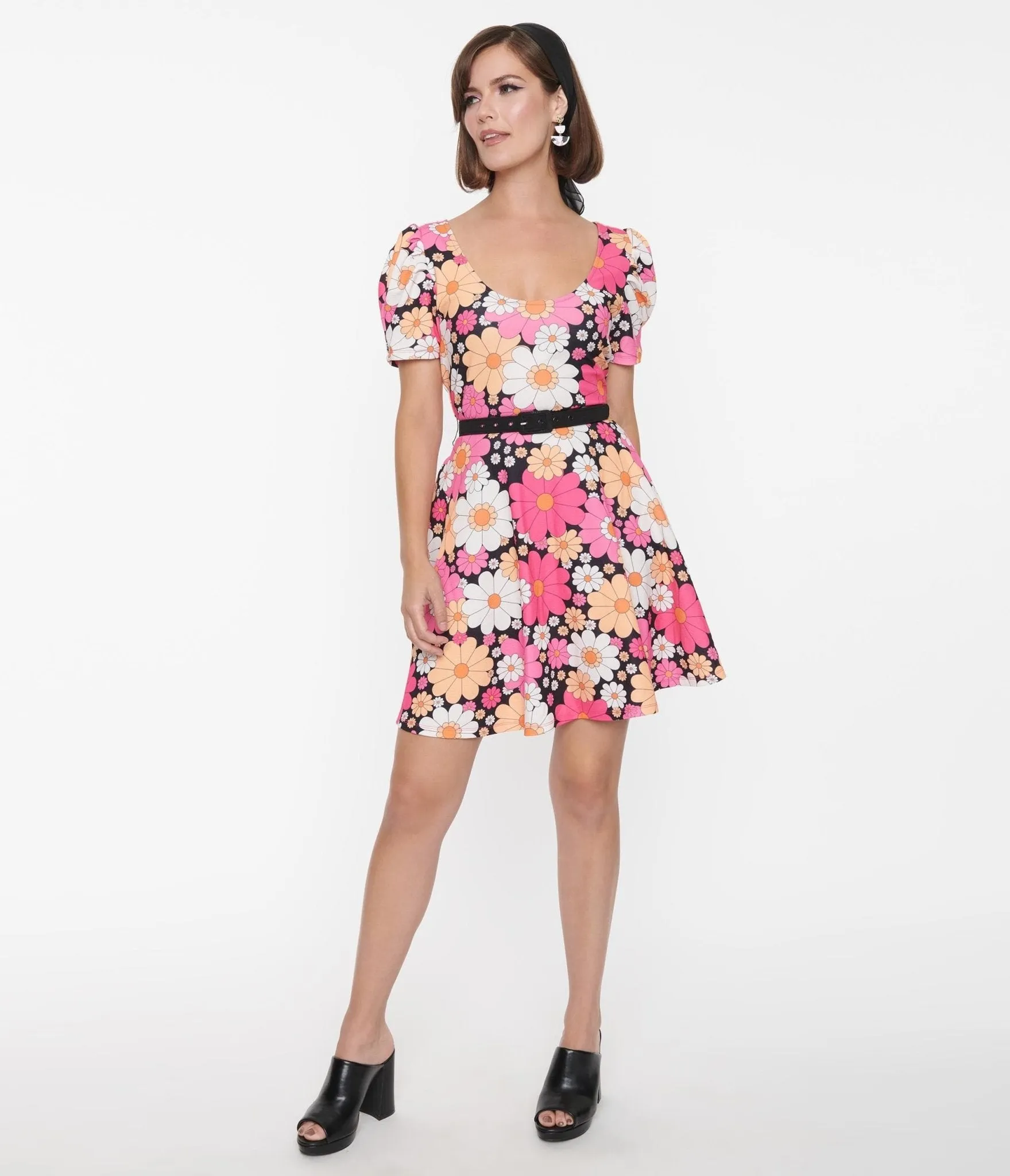 Smak Parlour Pink & White Floral Puff Sleeve Flare Dress sold by Unique Vintage product image thumbnail 5