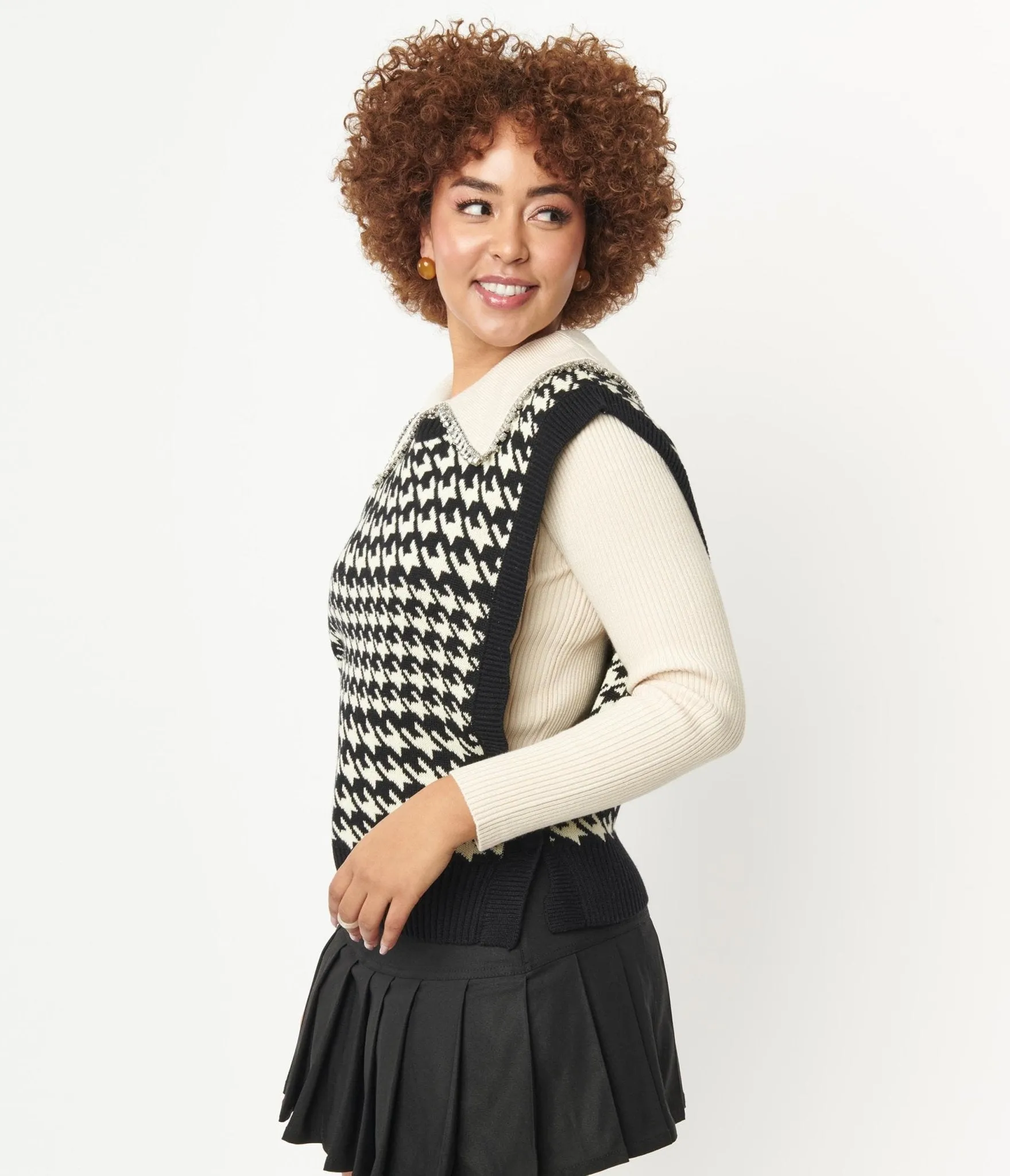 Black & Cream Houndstooth Sweater Vest sold by Unique Vintage product image thumbnail 4