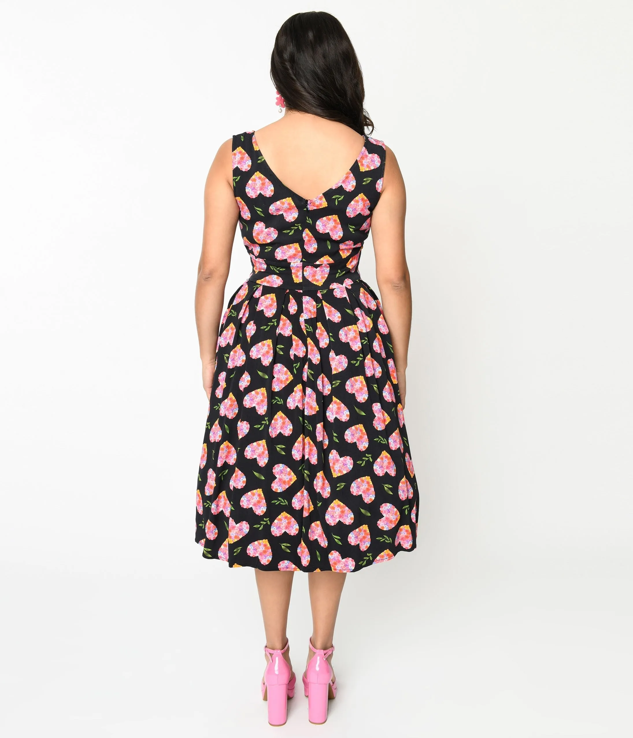 Black & Multicolor Floral Hearts Swing Dress sold by Unique Vintage product image thumbnail 3