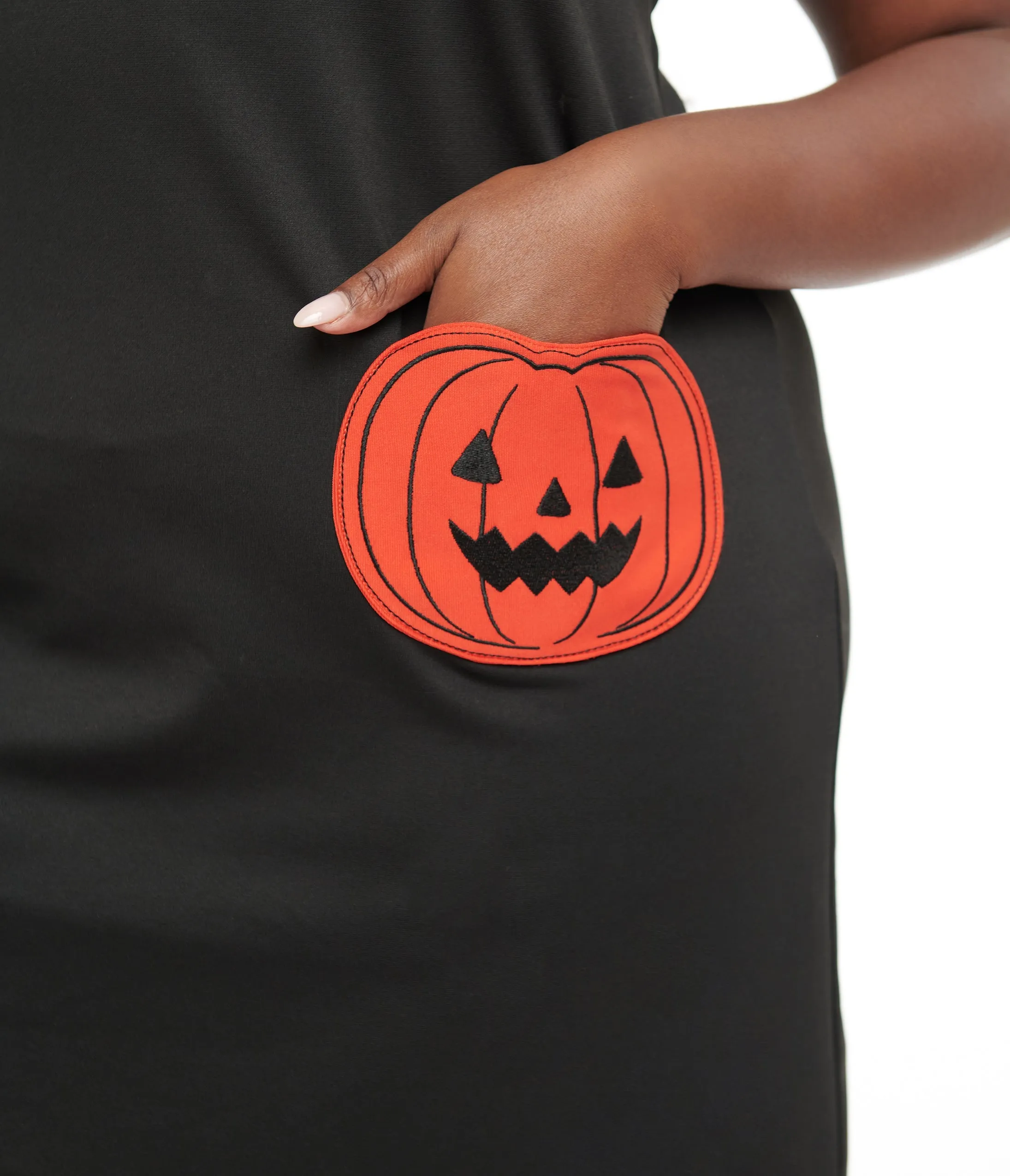 Smak Parlour Plus Size 1960s Black & Orange Pumpkin Pocket Shift Dress sold by Unique Vintage product image thumbnail 2