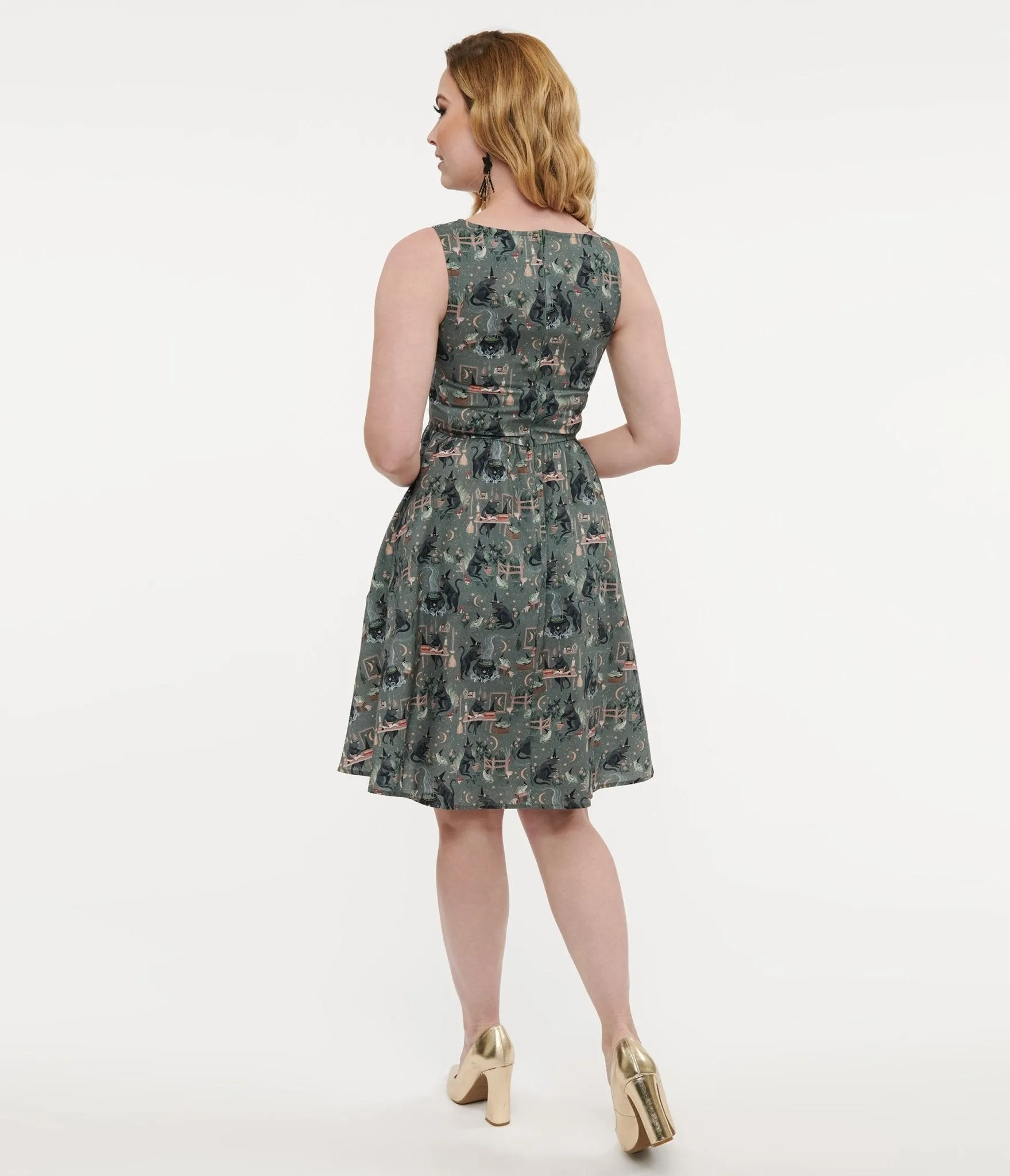 Retrolicious 1950s Green Cat Witch Flare Dress sold by Unique Vintage product image thumbnail 3