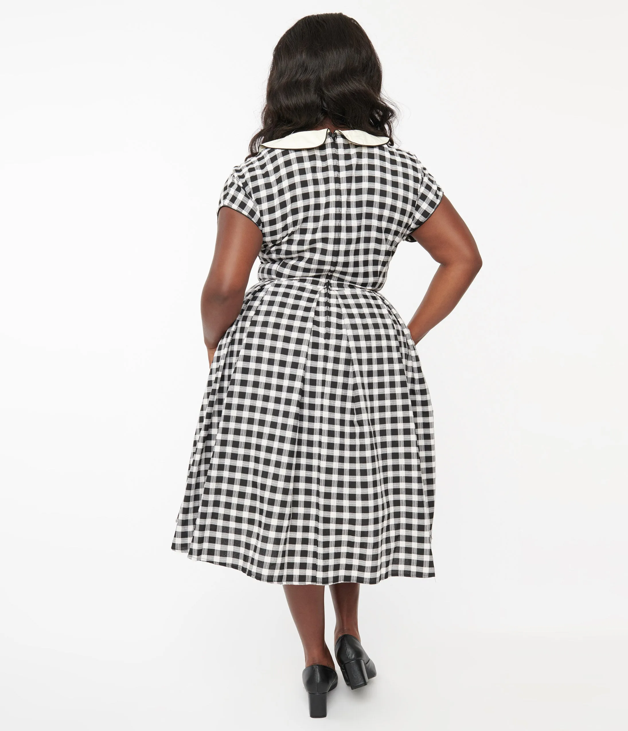 Unique Vintage Plus Size 1950s White & Black Gingham Swing Dress sold by Unique Vintage product image thumbnail 3