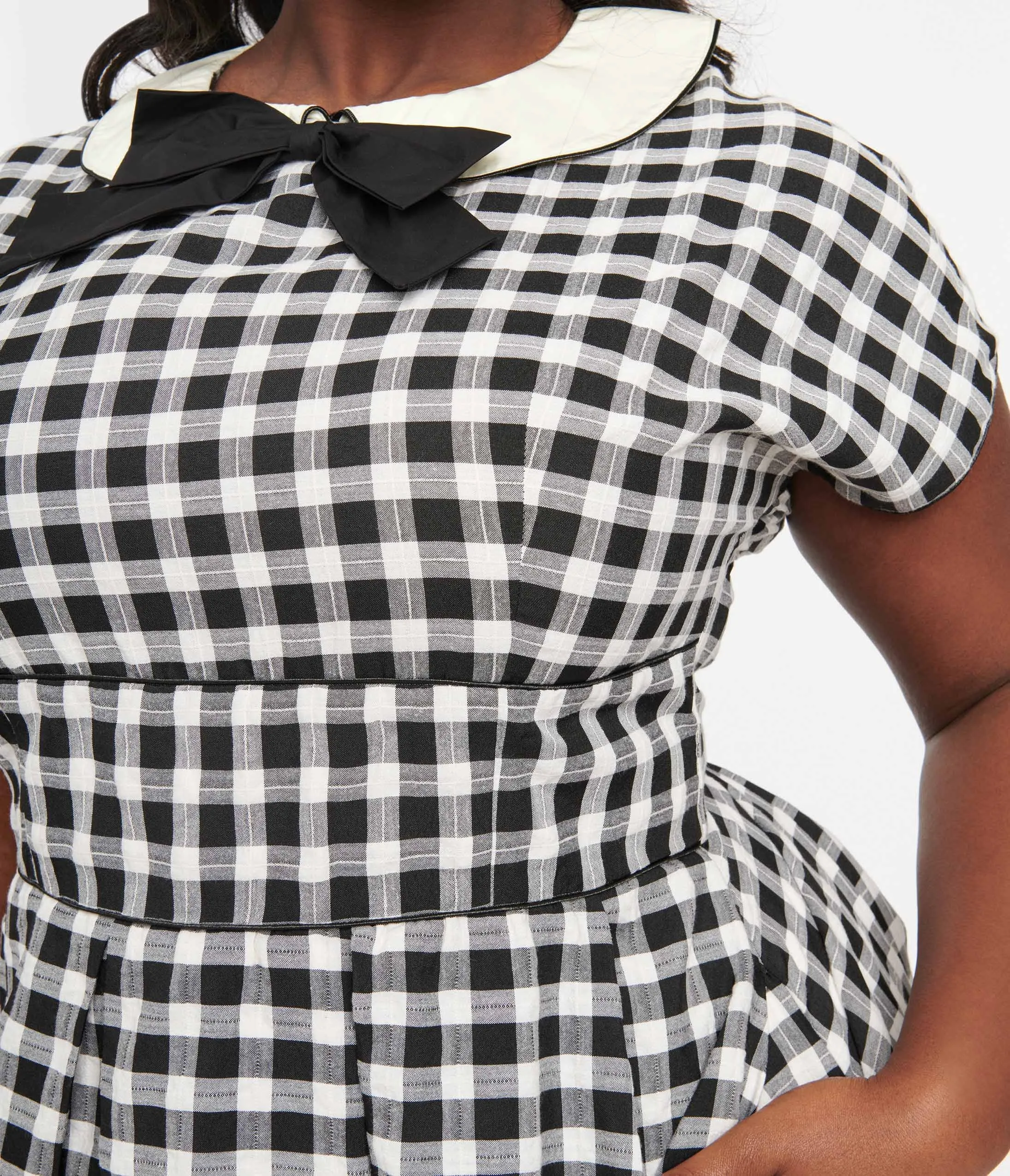 Unique Vintage Plus Size 1950s White & Black Gingham Swing Dress sold by Unique Vintage product image thumbnail 2