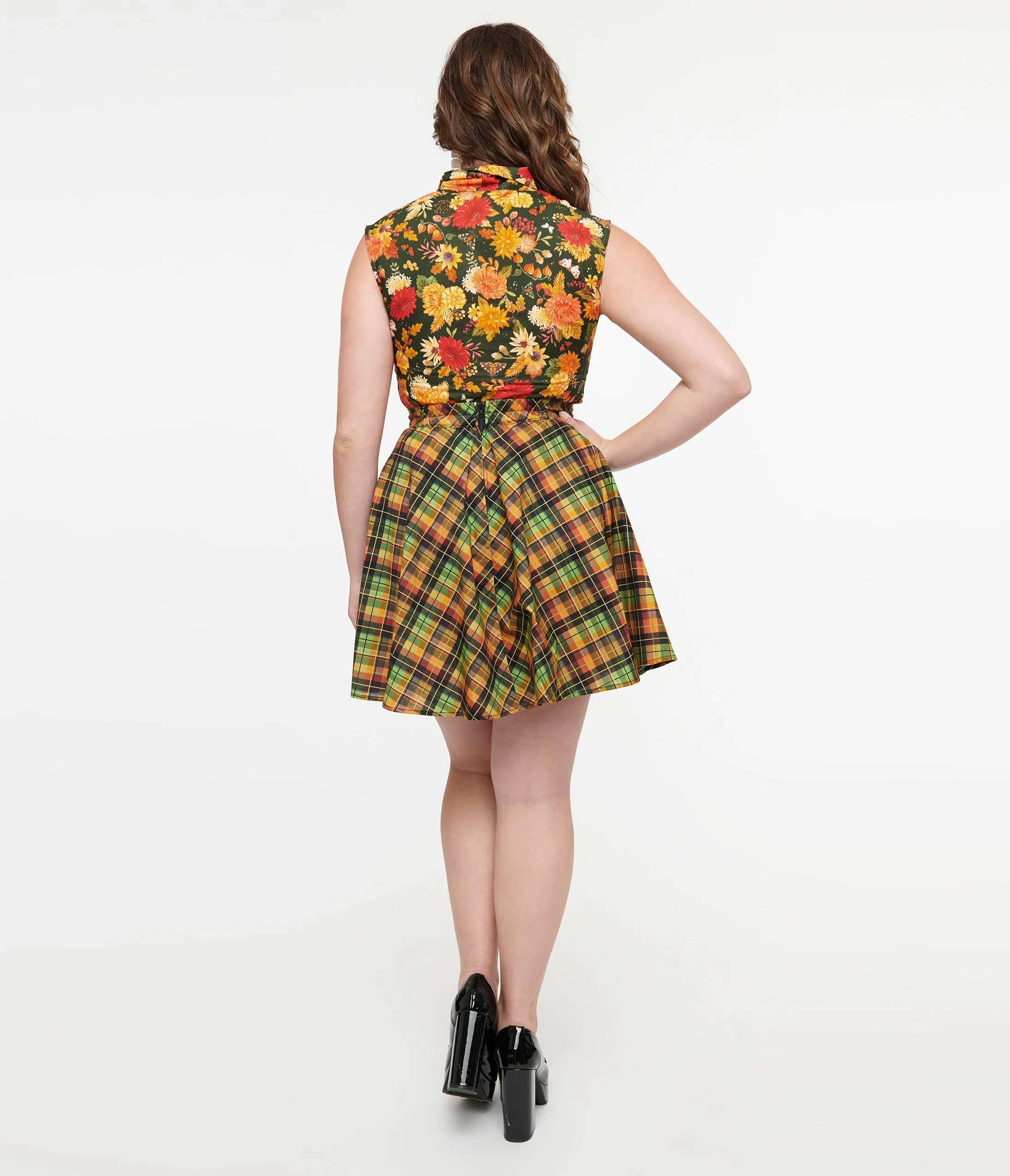 Retrolicious 1950s Autumn Tartan Skater Skirt sold by Unique Vintage product image thumbnail 3
