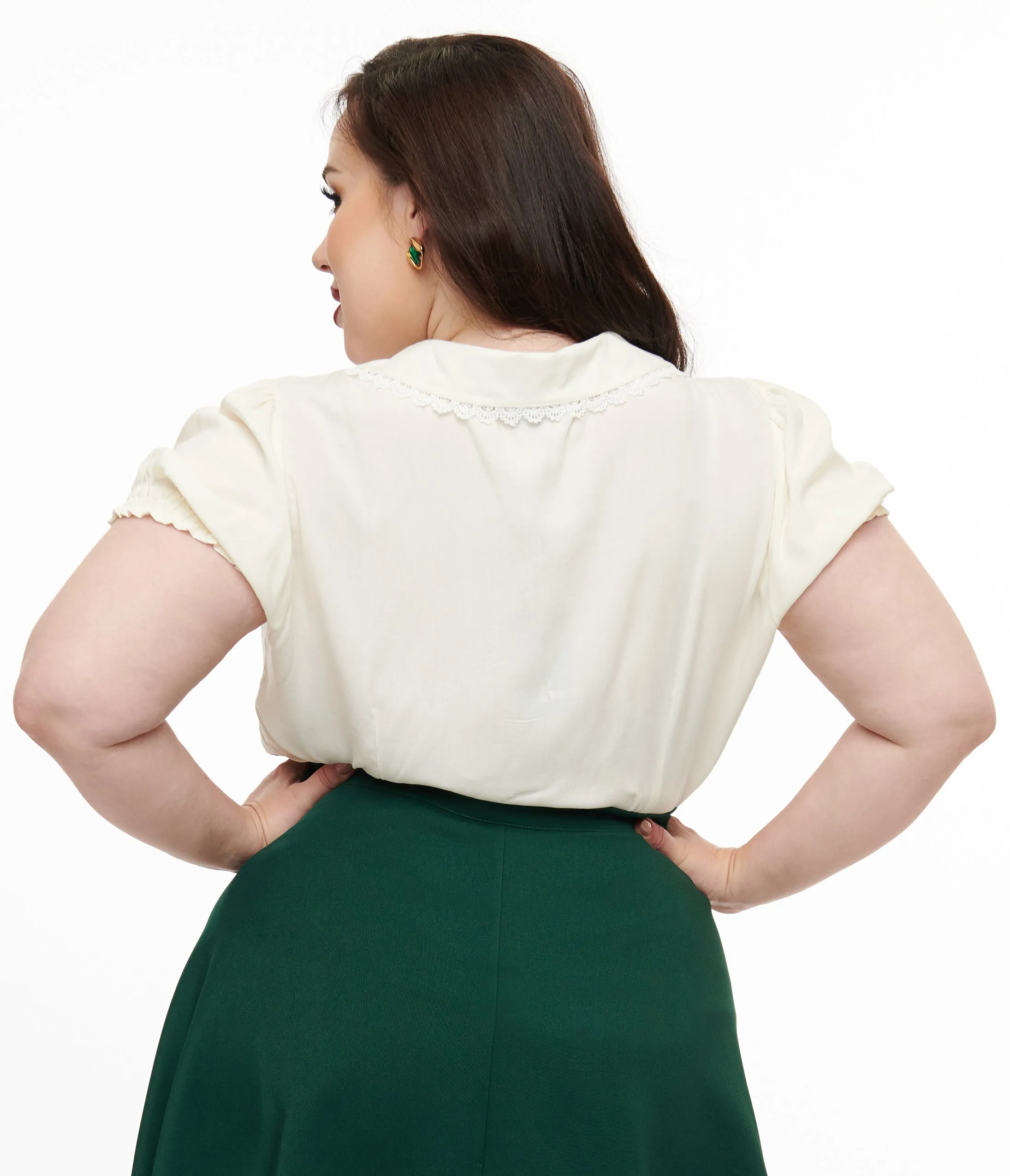 Hell Bunny Plus Size 1950s White Fox Basil Blouse sold by Unique Vintage product image thumbnail 2