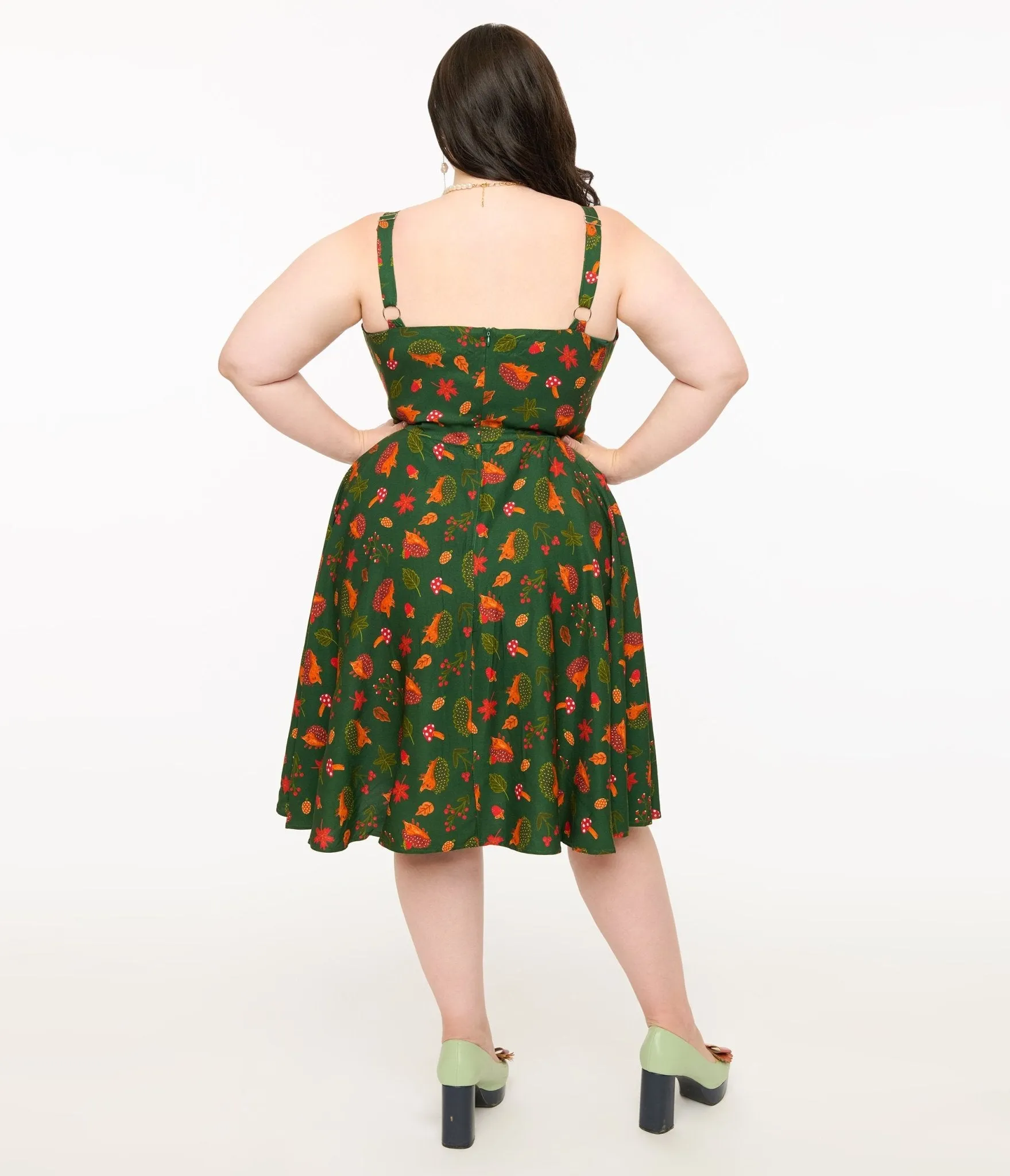 Miss Lulo Plus Size 1950s Green Hedgehog Forest Print Kyla Fit & Flare Dress sold by Unique Vintage product image thumbnail 2