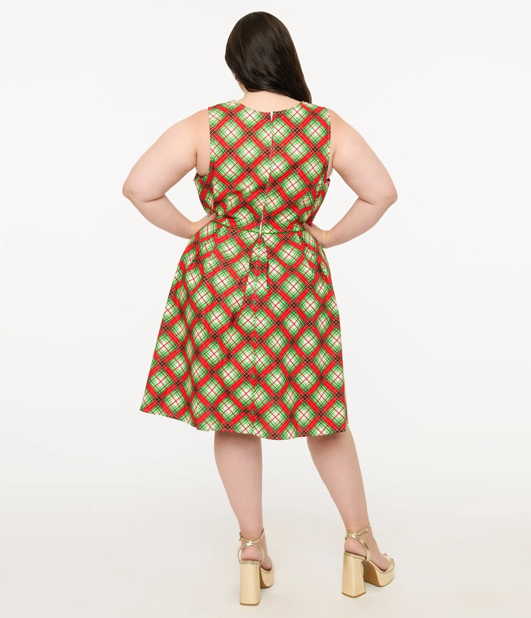 Retrolicious Plus Size 1950s Red Tartan Holiday Elizabeth Swing Dress sold by Unique Vintage product image thumbnail 3