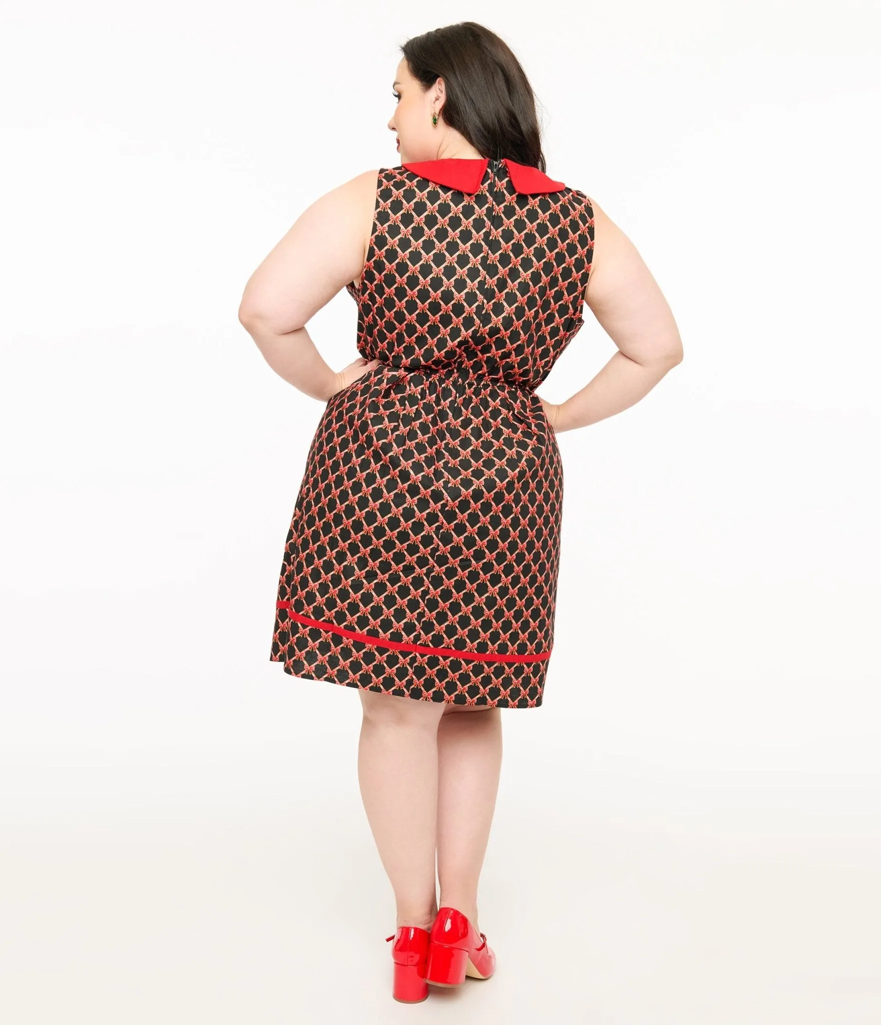 Retrolicious Plus Size 1950s Black & Red Bow Cotton Fit & Flare Dress sold by Unique Vintage product image thumbnail 3