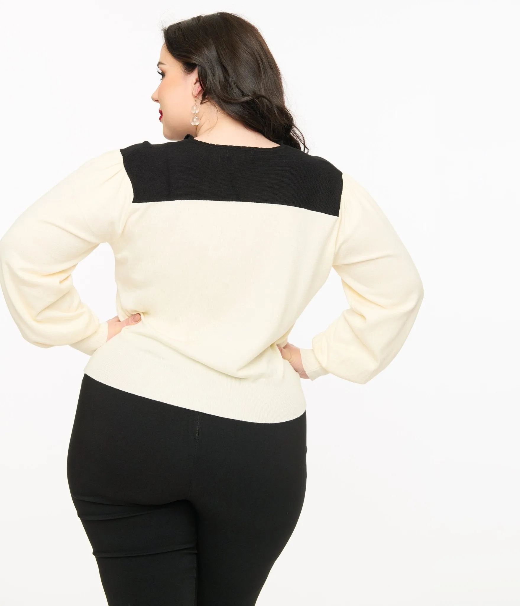 Smak Parlour Plus Size 1960s Ivory & Black Mushroom Embroidered Cardigan sold by Unique Vintage product image thumbnail 3