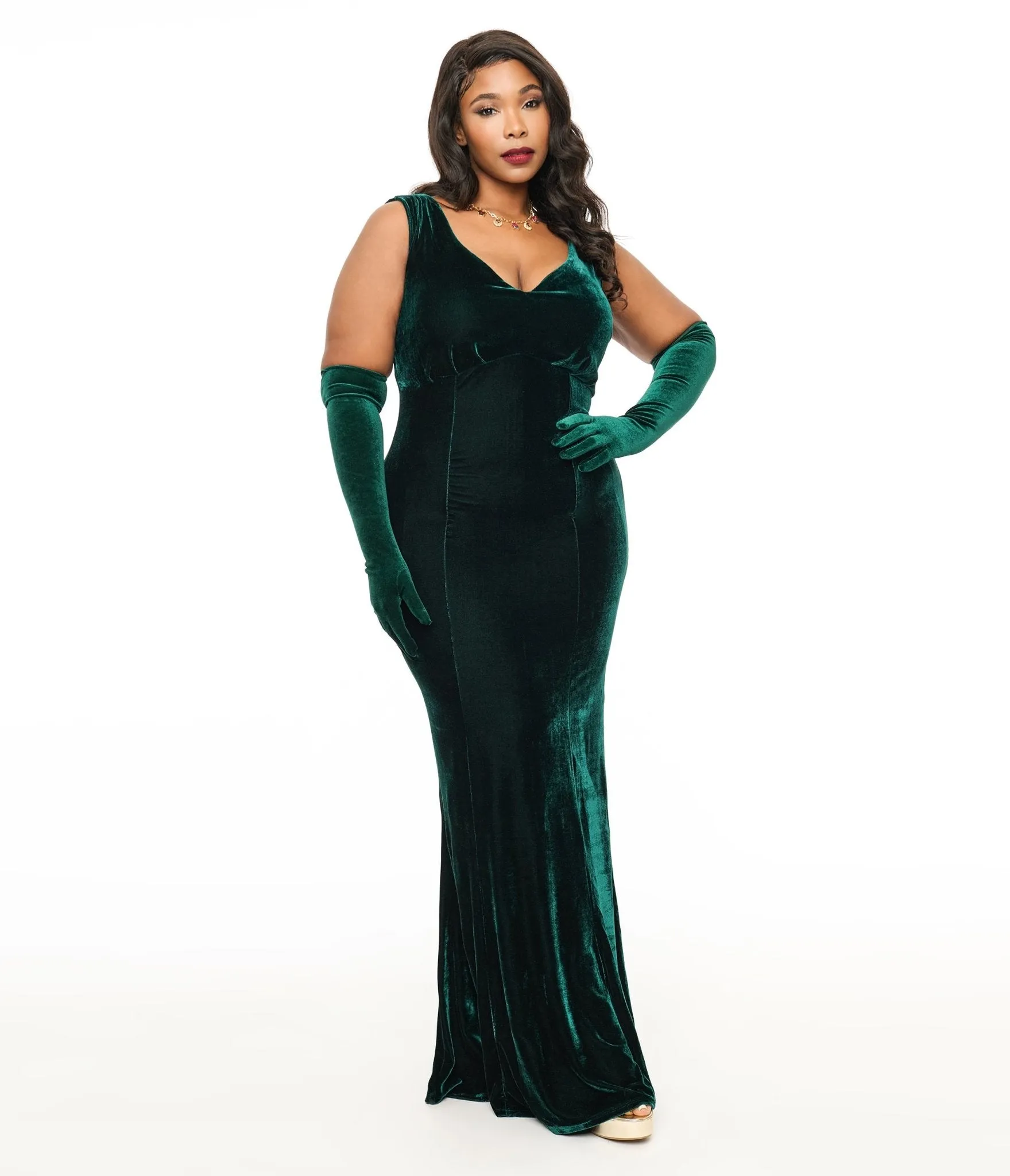 Unique Vintage Plus Size 1930s Emerald Green Velvet Goldwyn Gown sold by Unique Vintage