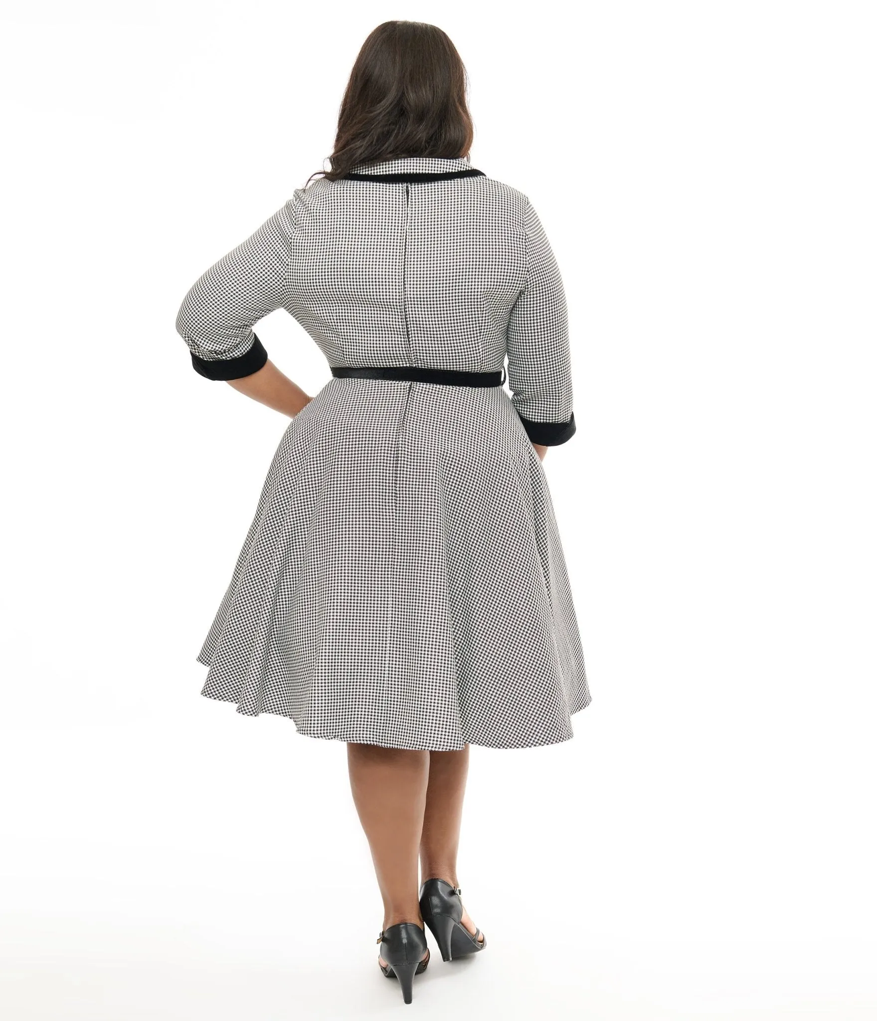 Hell Bunny Plus Size 1950s Black & White Houndstooth Swing Dress sold by Unique Vintage product image thumbnail 2