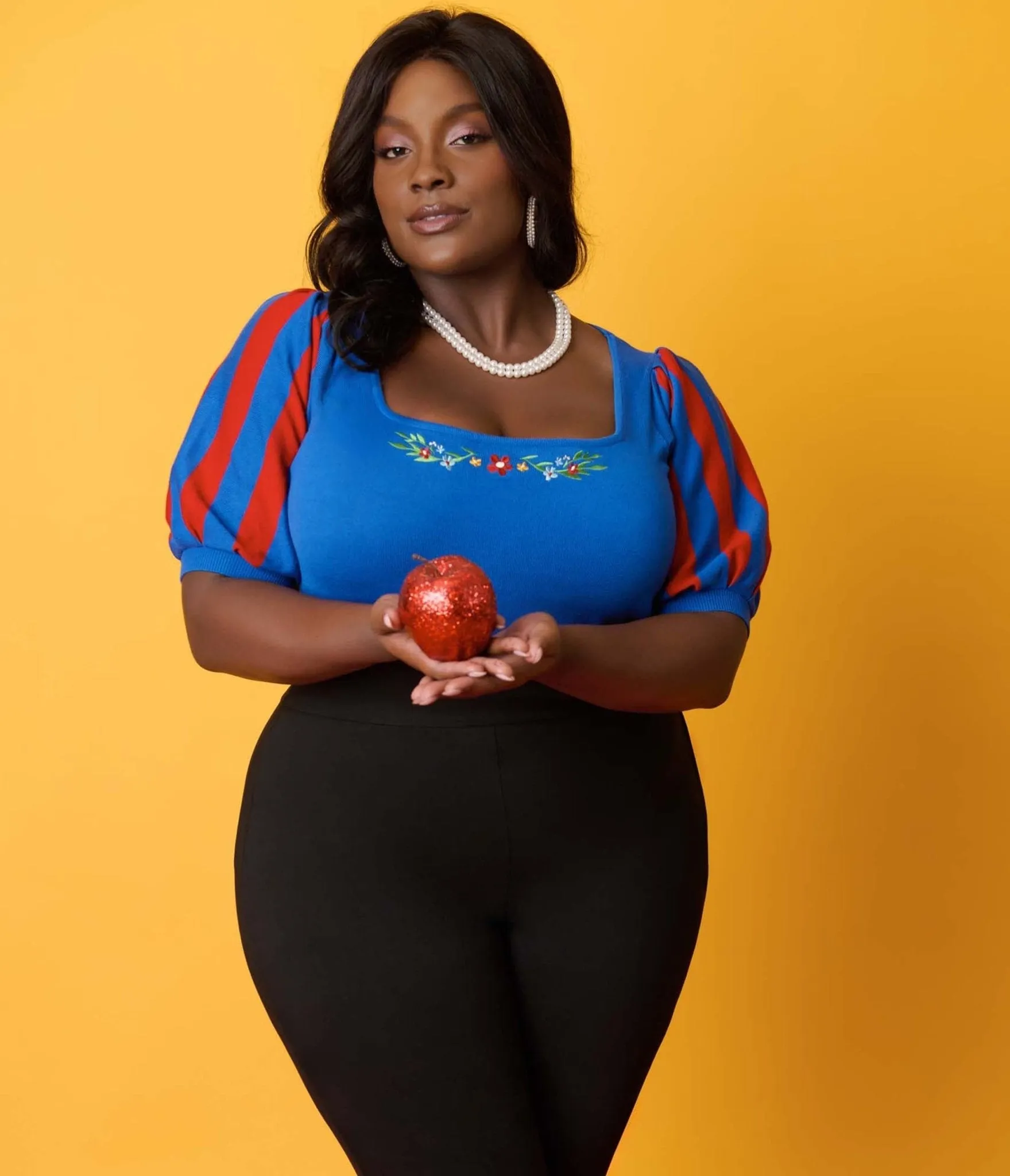 Disney's Snow White Collection by Unique Vintage Plus Size Royal Blue & Red Short Sleeve Sweater sold by Unique Vintage product image thumbnail 5