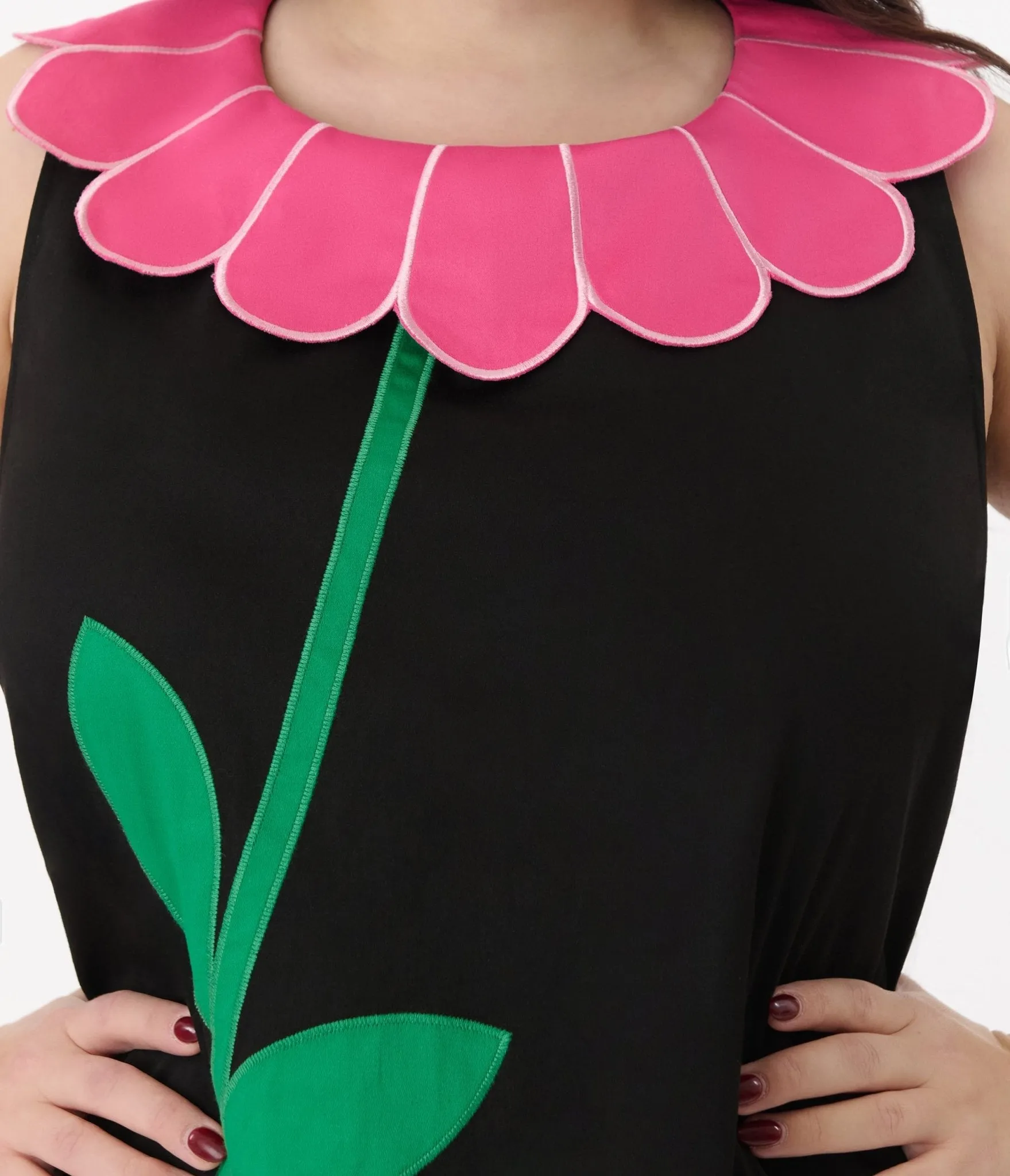 Smak Parlour Plus Size Black & Pink Petal Collar Cotton Shift Dress sold by Unique Vintage product image thumbnail 2