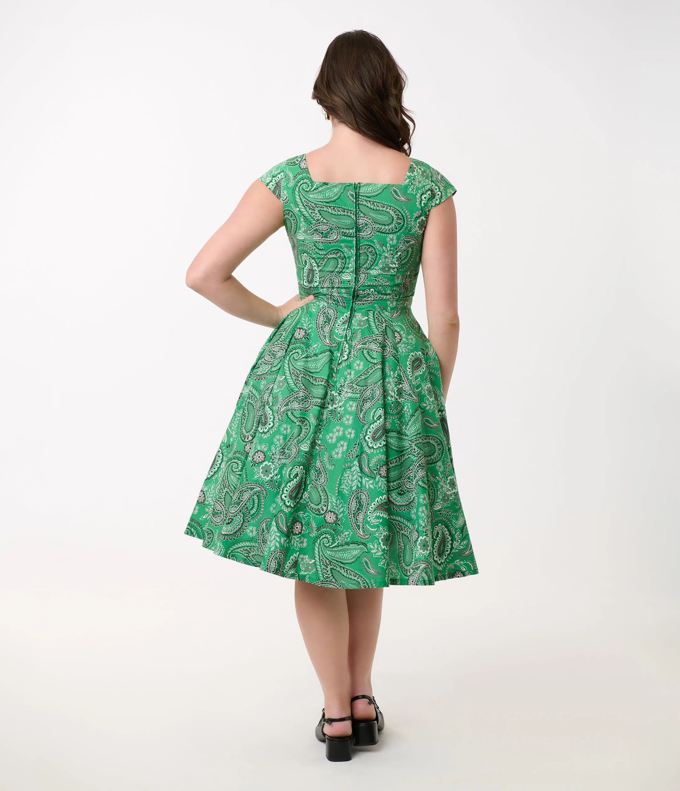 Magnolia Place 1950s Green Bandana Print Anna Cotton Swing Dress sold by Unique Vintage product image thumbnail 2