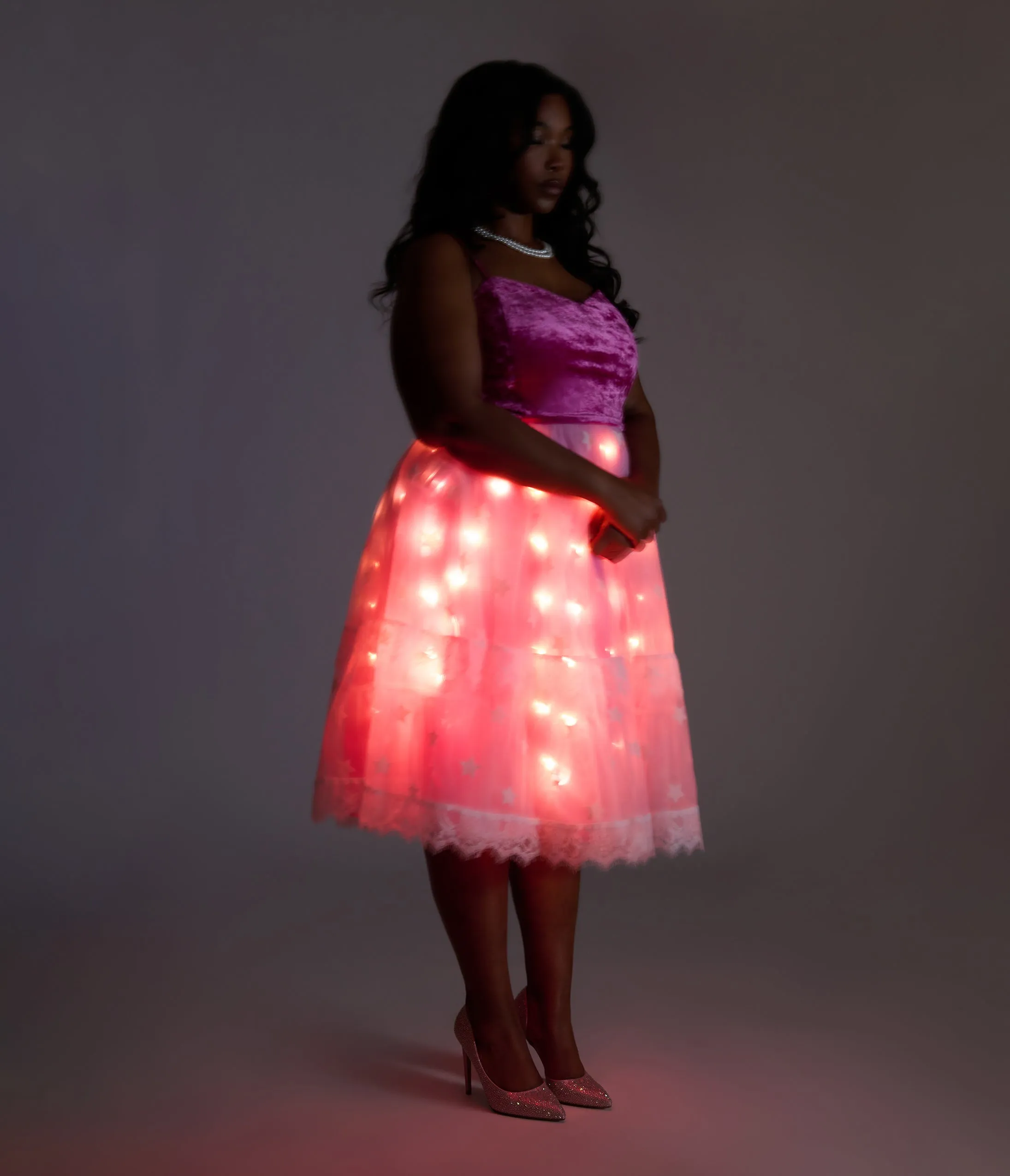 Barbie x Unique Vintage Plus Size 1980s Pink Light Up Dream Glow Swing Dress sold by Unique Vintage product image thumbnail 3