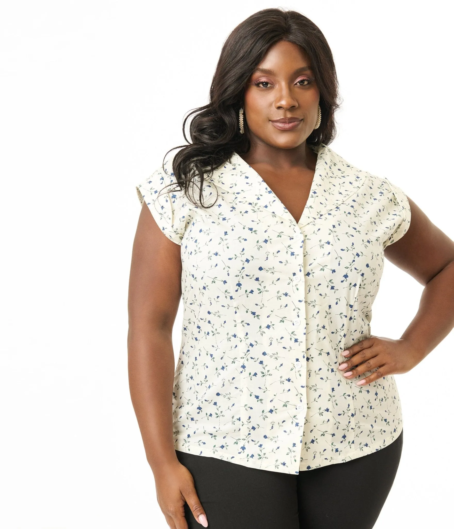 Unique Vintage Plus Size 1960s White & Ditzy Blue Floral Cotton Sleeveless Blouse sold by Unique Vintage product image thumbnail 3