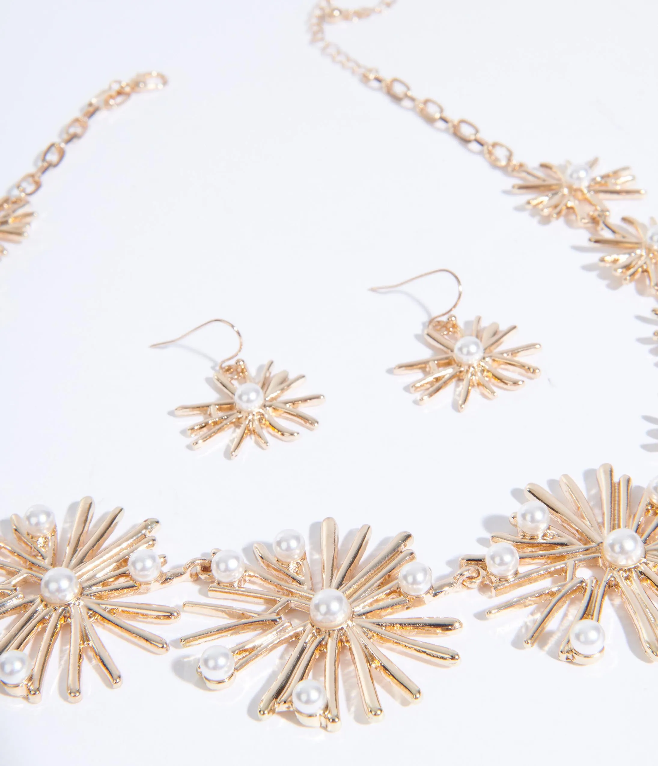 Golden Starburst & Pearl Necklace & Earring Set sold by Unique Vintage product image thumbnail 3