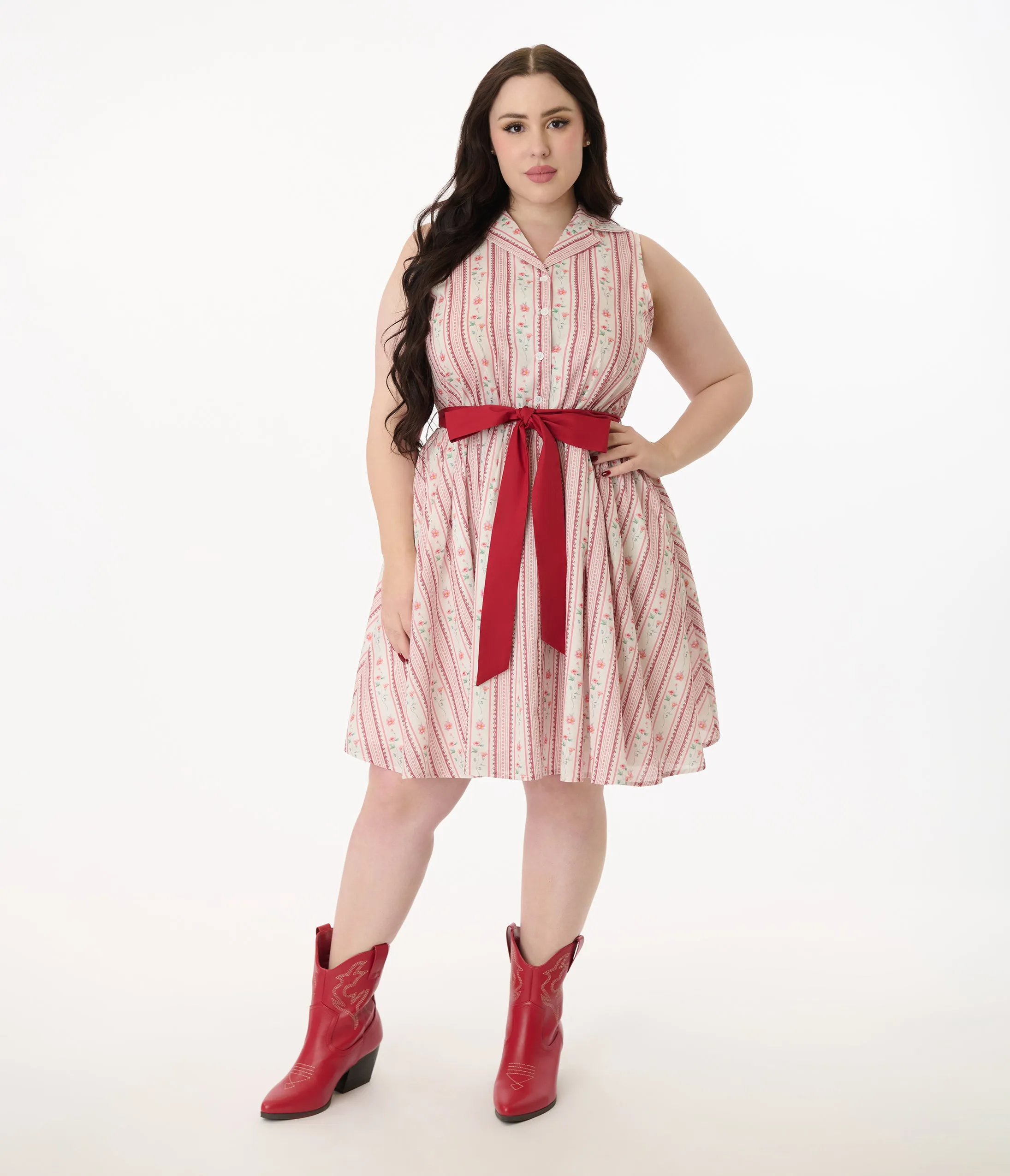 Smak Parlour Plus Size Pink Rose Wallpaper Print Cotton Flare Dress sold by Unique Vintage product image thumbnail 4