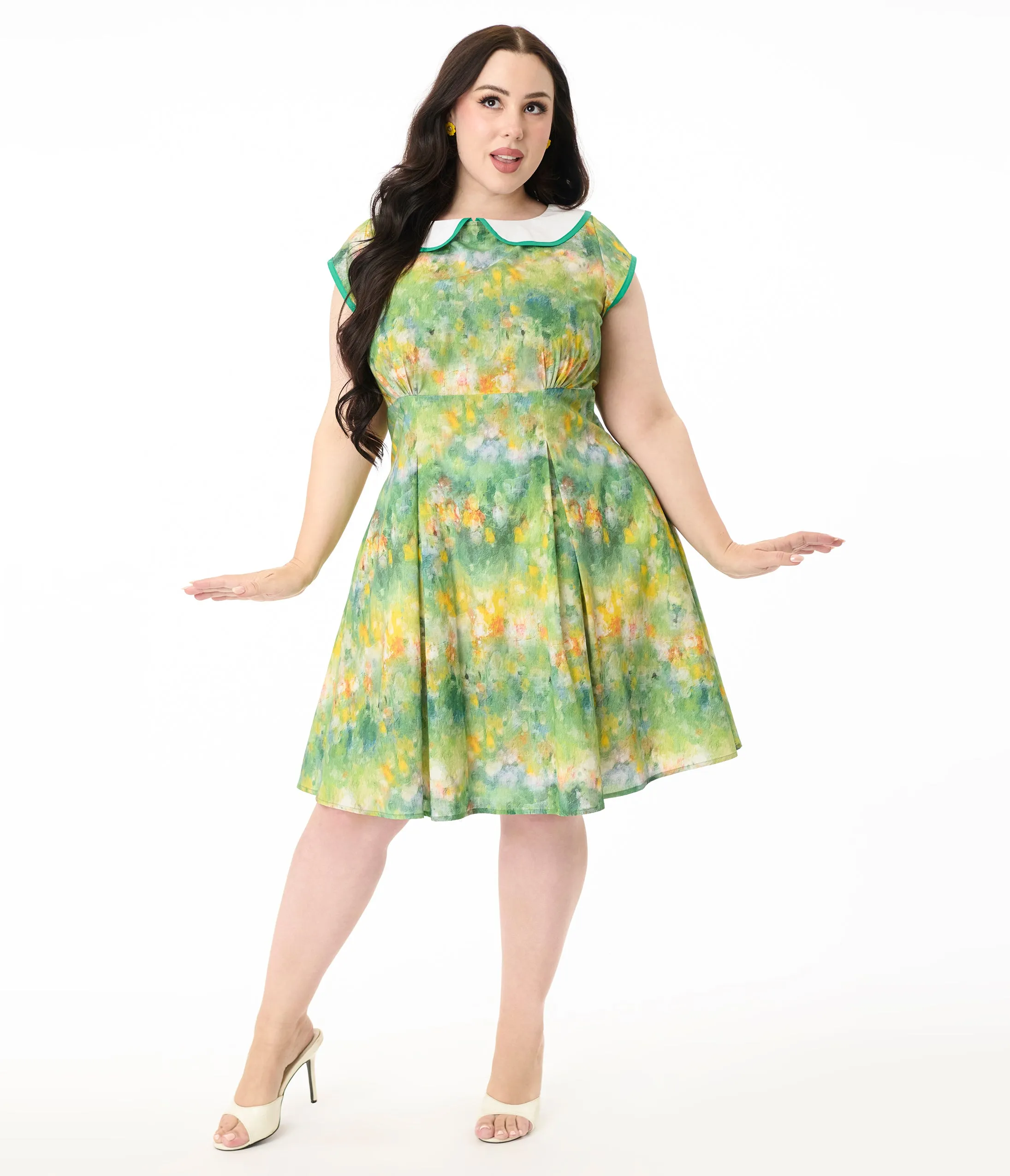 Smak Parlour Plus Size Green Painted Garden Fit & Flare Dress sold by Unique Vintage product image thumbnail 4