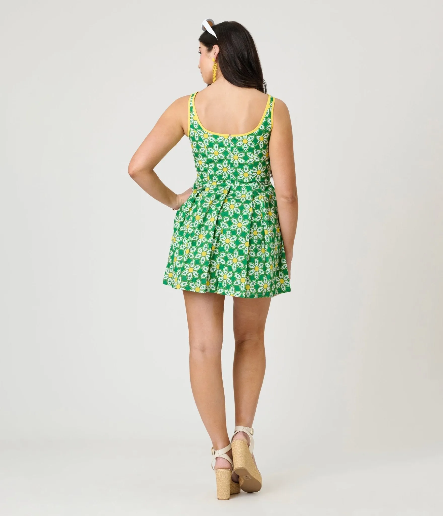 Smak Parlour Green & Yellow Daisy Pleated Skirted Romper sold by Unique Vintage product image thumbnail 2