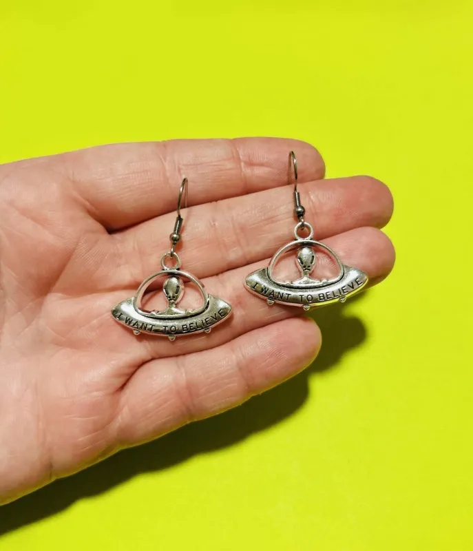 UFO Alien Earrings made by Unique Vintage