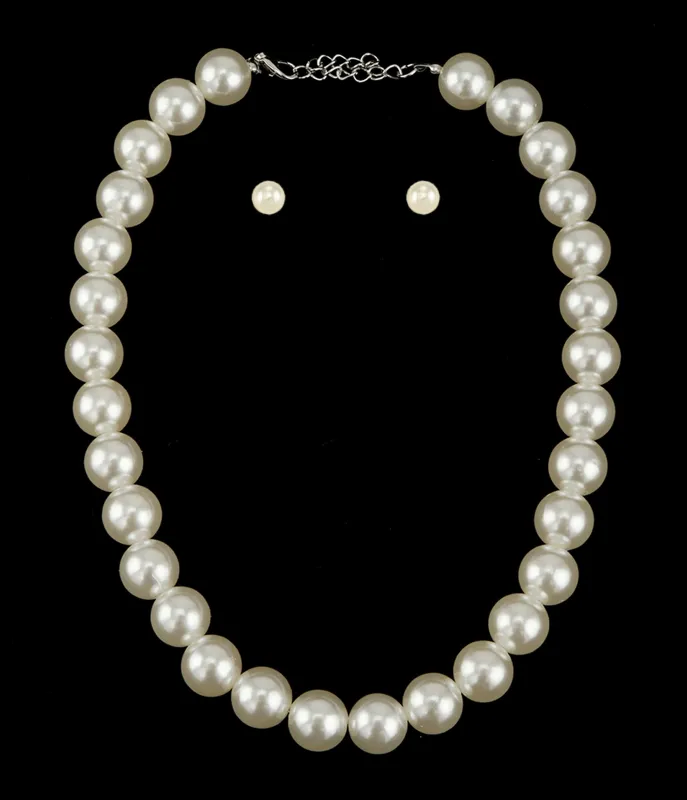 Pearl Beaded Necklace & Earrings Set sold by Unique Vintage