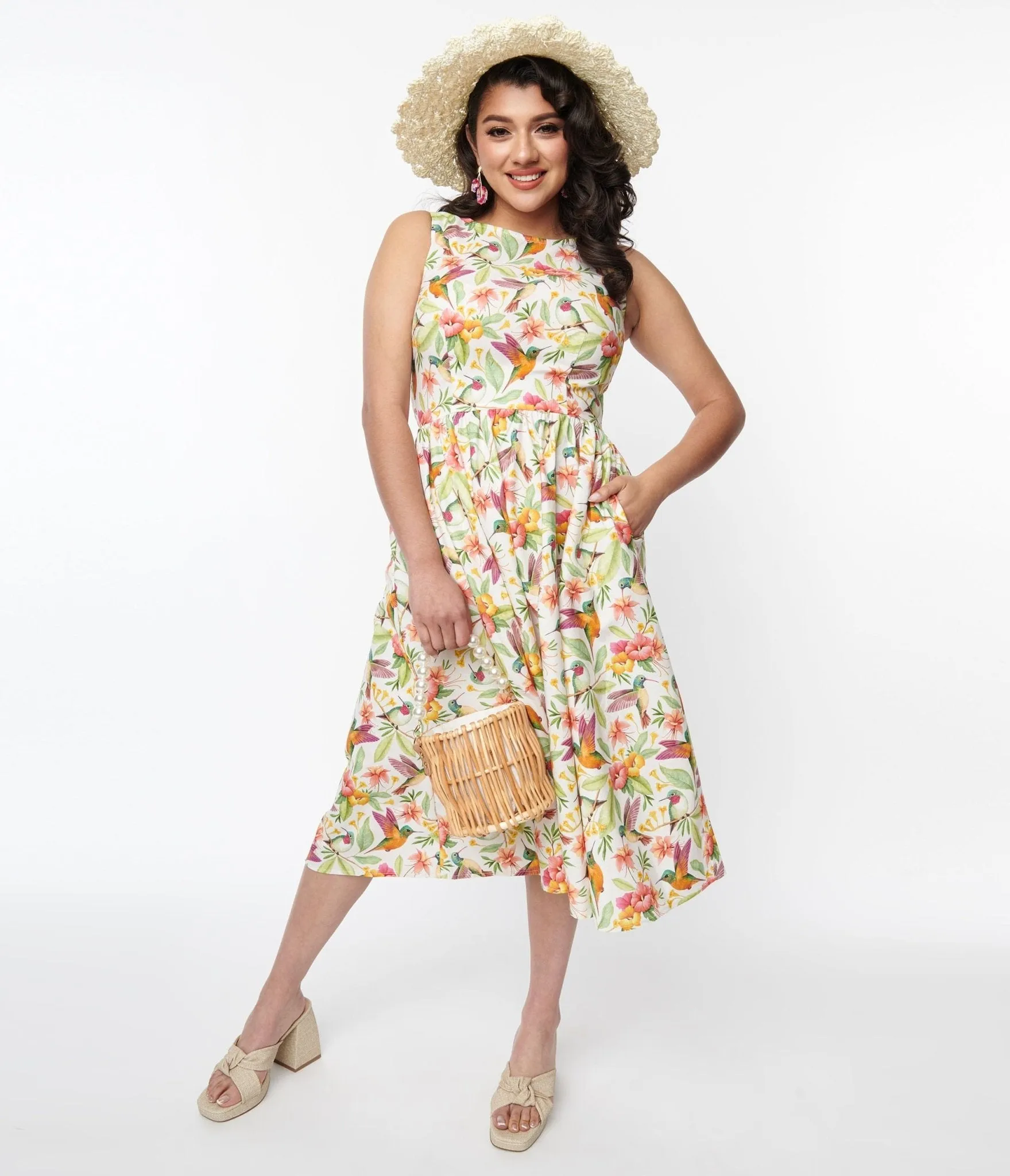 Retrolicious White Hibiscus & Hummingbird Print Midi Dress sold by Unique Vintage product image thumbnail 4