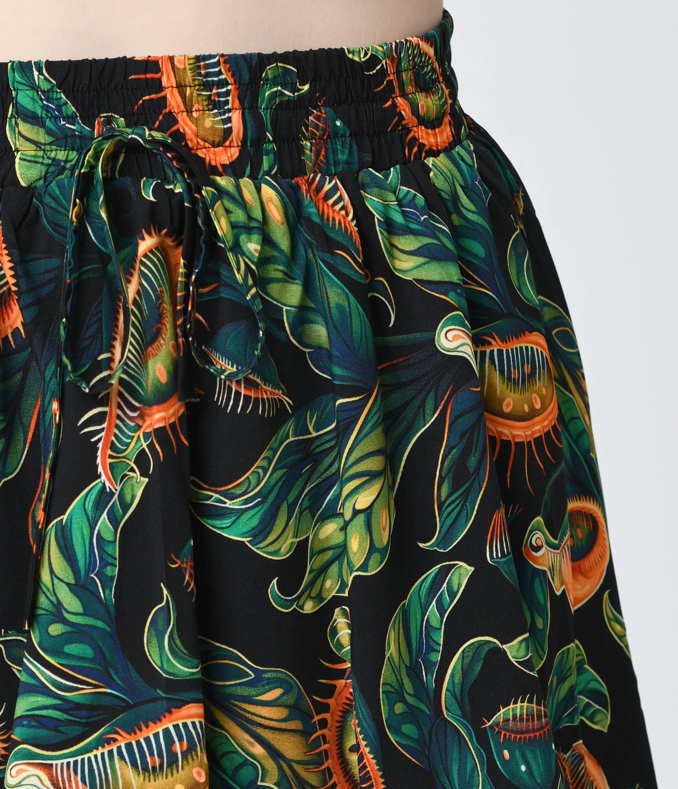 Unique Vintage Black & Green Venus Flytrap Print Daryl Skort sold by Unique Vintage product image thumbnail 5