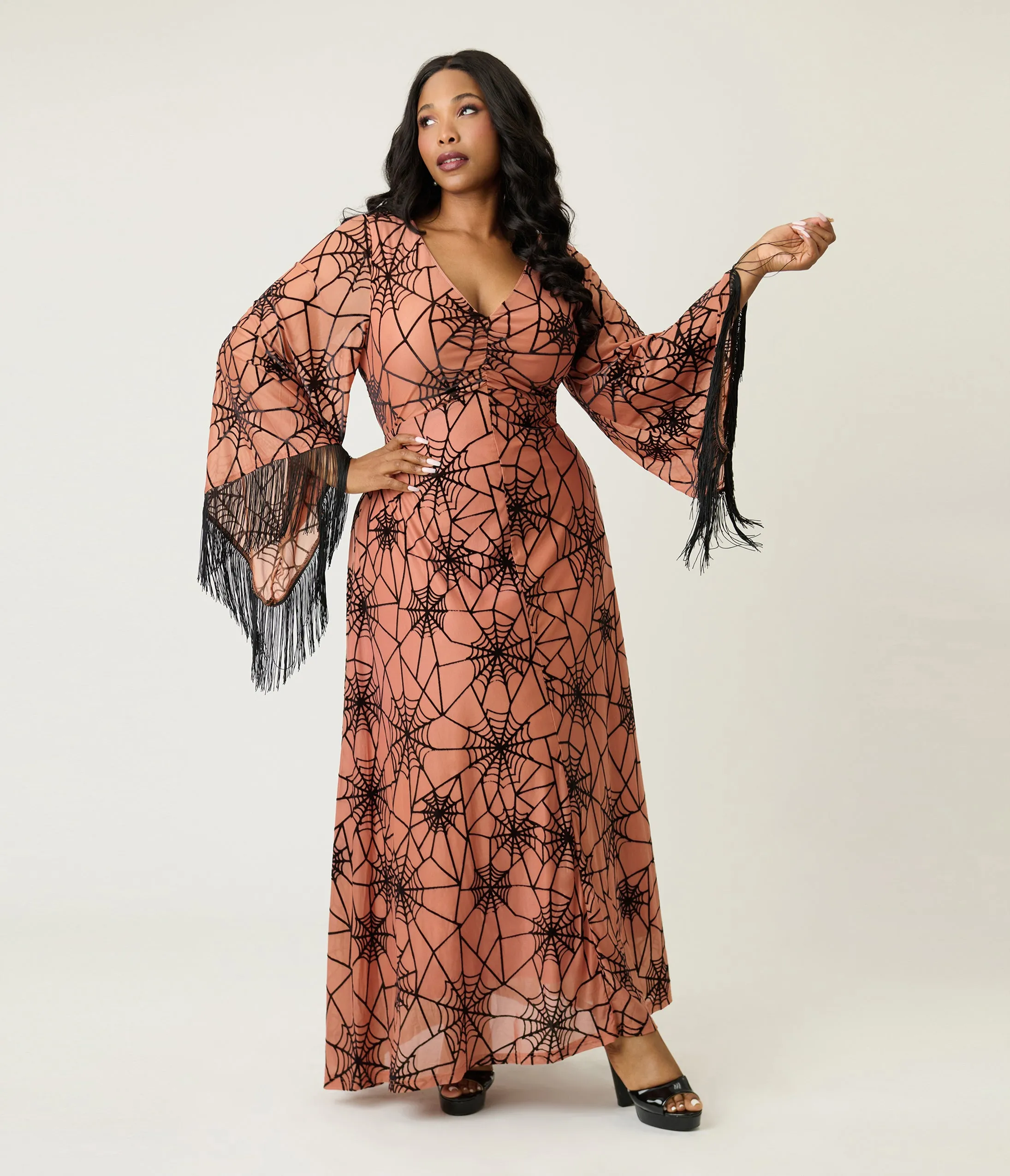 Smak Parlour Plus Size Nude & Black Spiderweb Fringe Sleeve Stevie Maxi Dress sold by Unique Vintage product image thumbnail 3